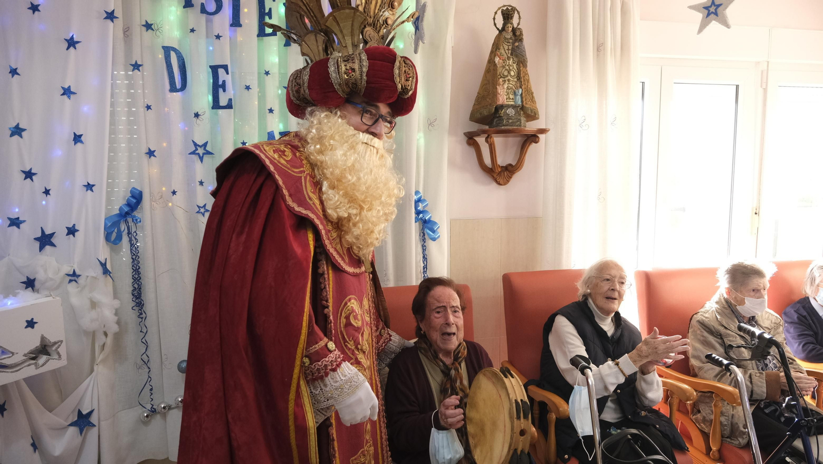 Los Reyes Magos en la Residencia Santa Teresa Jornet