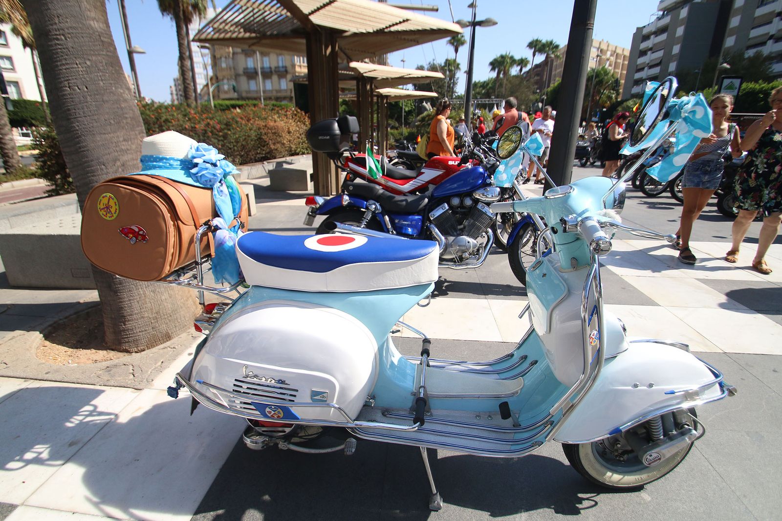 Fotogalería de la exhibición de motos antiguas. Feria Almería 2019