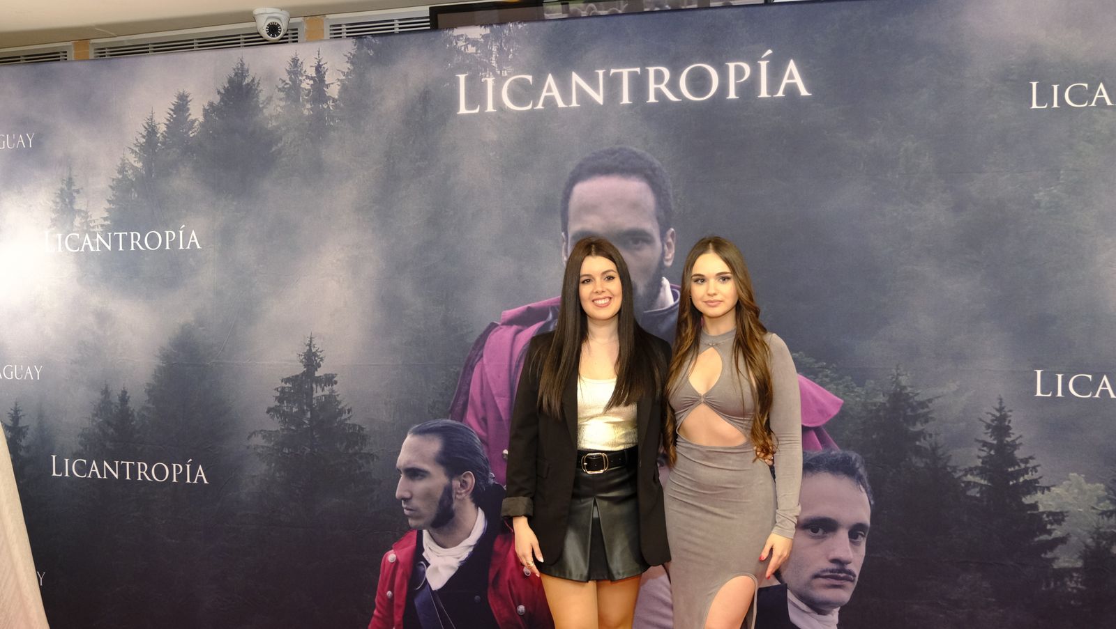 Imágenes del estreno en Almería de la película Licantropía