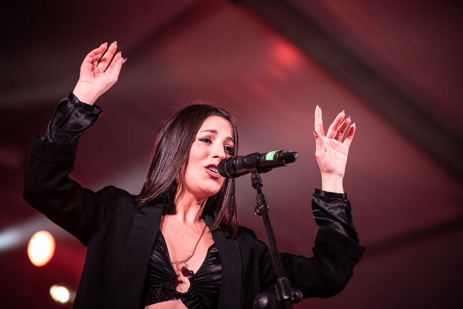 Imágenes del concierto de María Artés y Maki en las Fiestas de San Sebastían