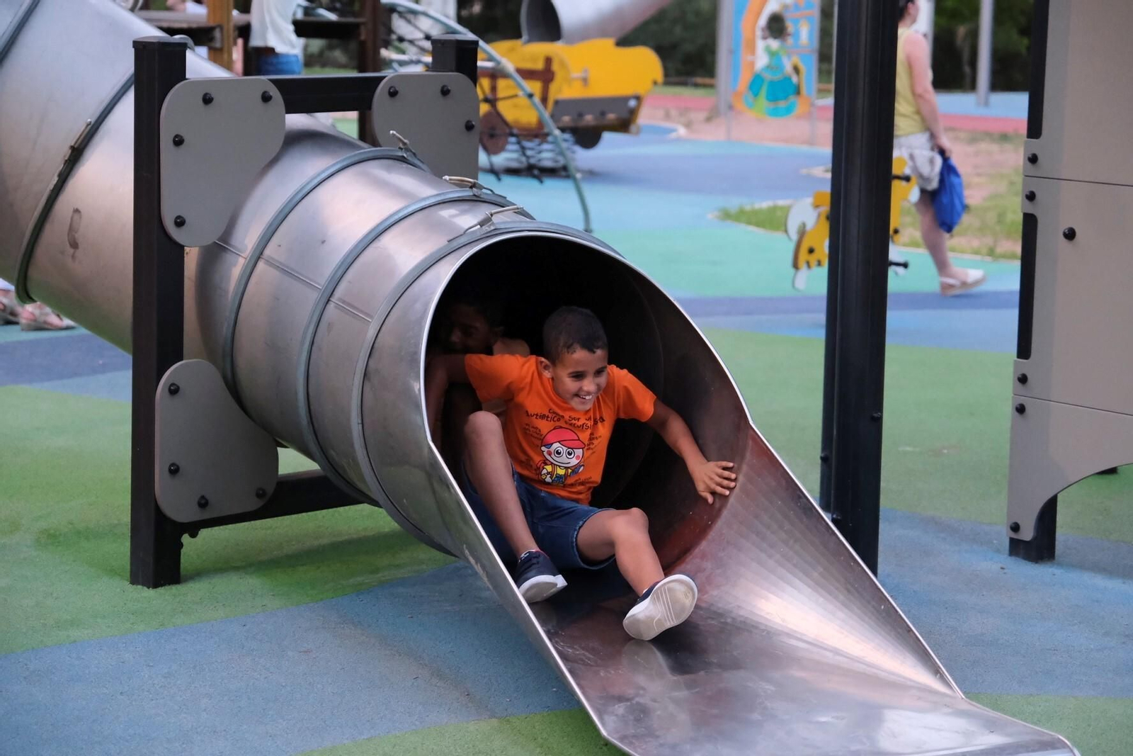 Las fotos de la recepción a los niños saharauis que llegan a Córdoba este verano Las fotos de la recepción a los niños saharauis que llegan a Córdoba este verano