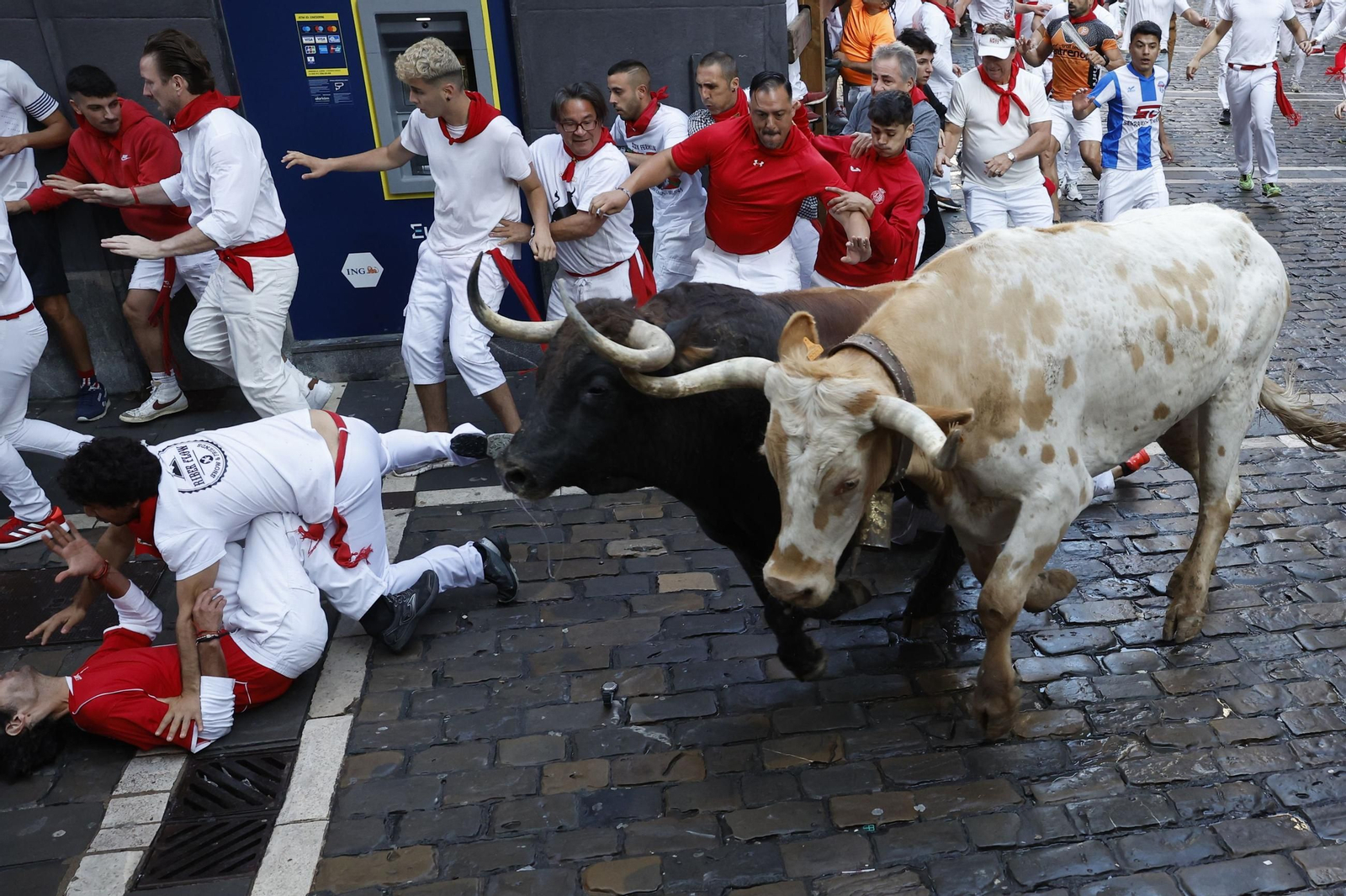 Las imágenes del encierro de los toros de Cebada Gago