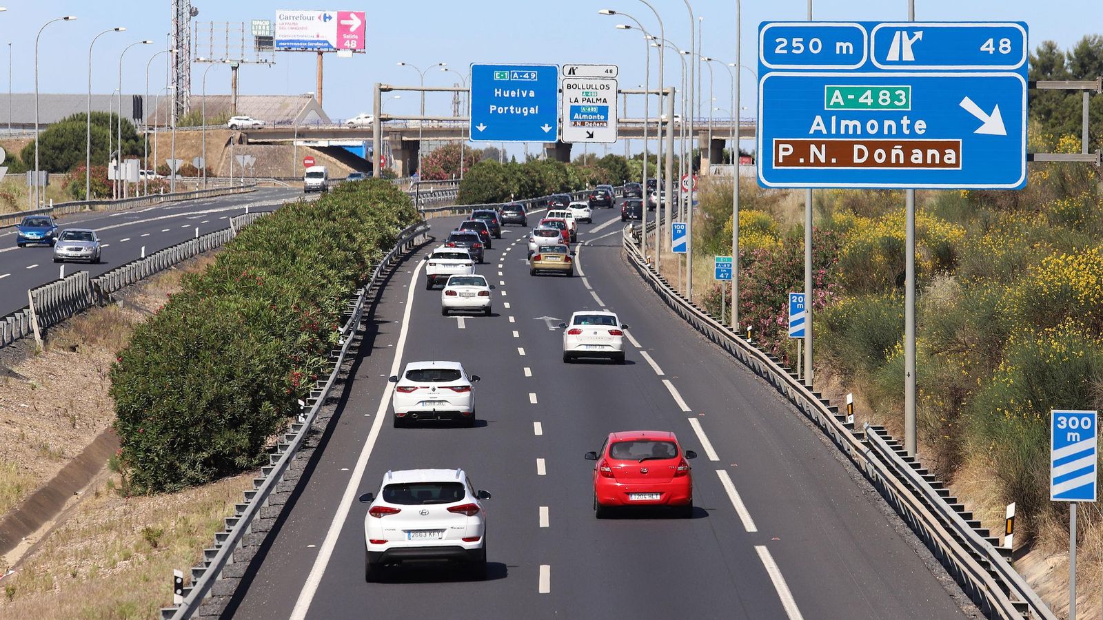 Tráfico en la autopista A-49 dirección Sevilla-Huelva.