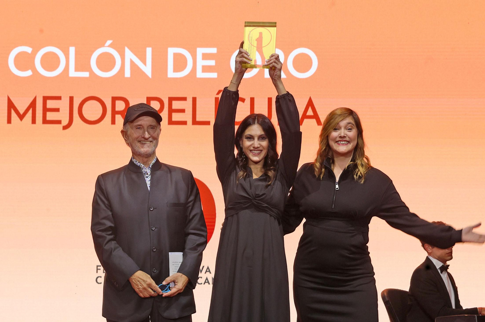 Imágenes de la gala de clausura de la 50 edición del Festival de Huelva Cine Iberoamericano con la entrega del Colón de Oro a la película 'Retrato de um certo oriente' y el Premio Ciudad de Huelva al actor José Coronado