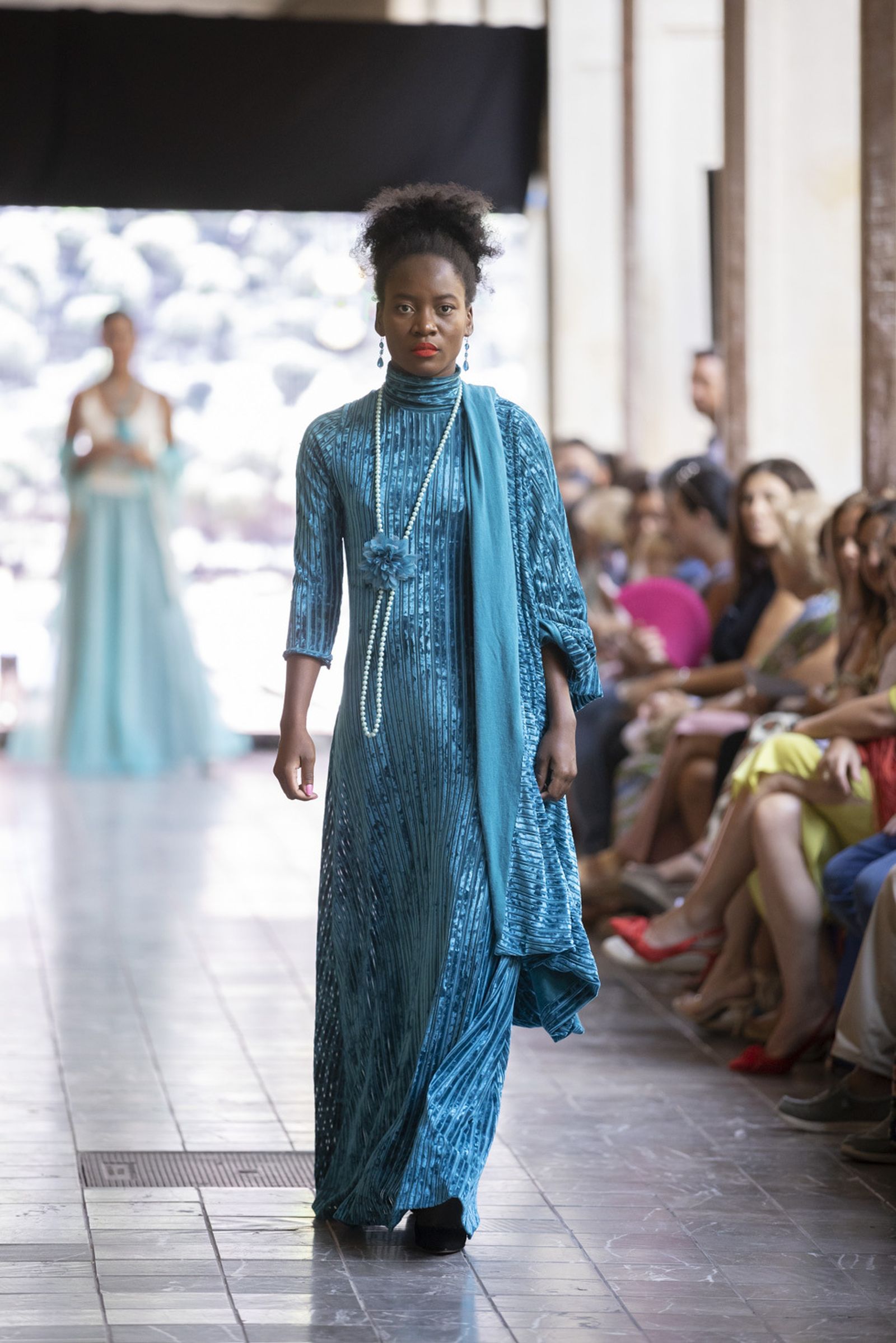 Imágenes del desfile 'Huelva provincia de moda' en la Gran Vía