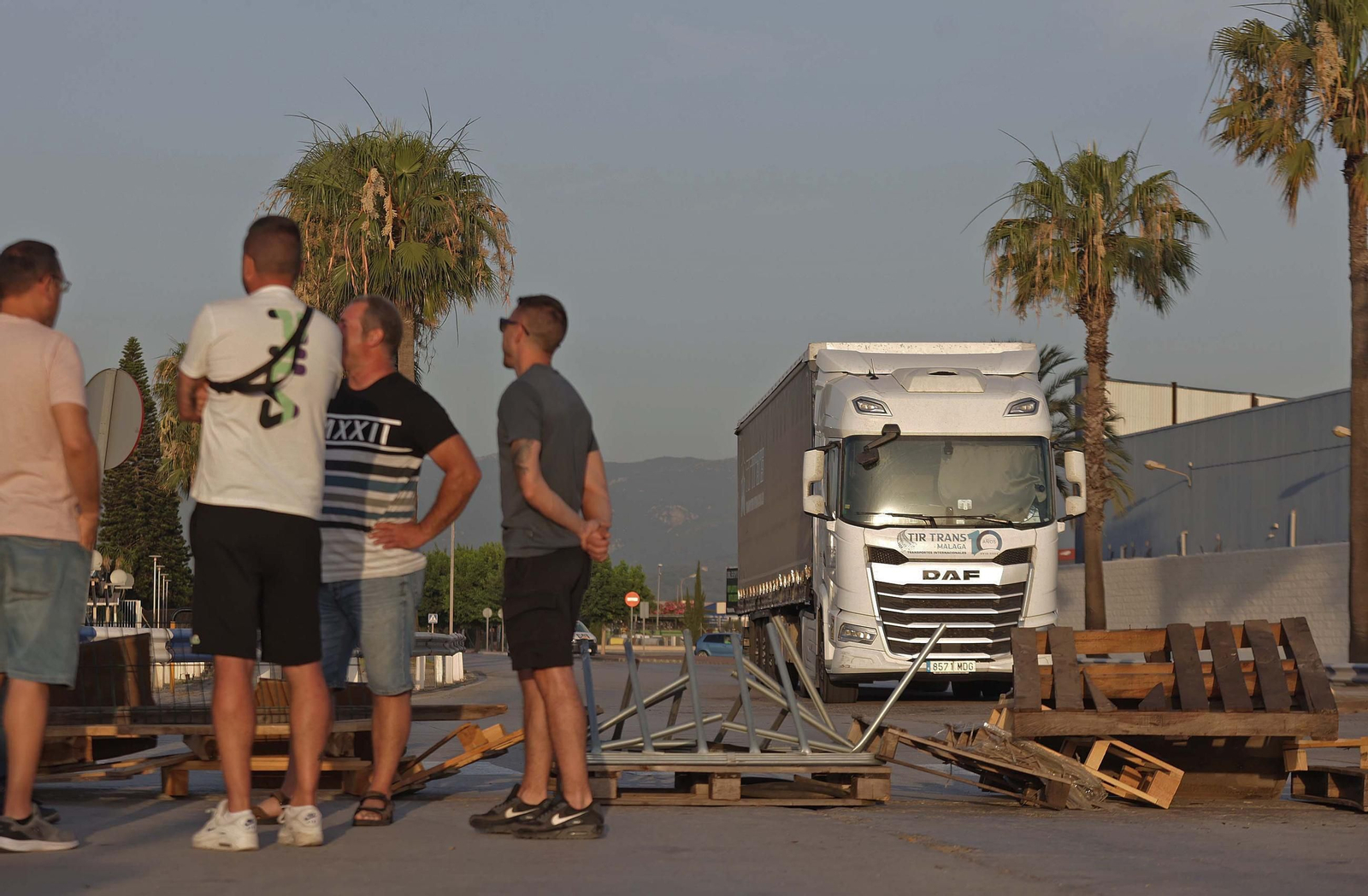 Fotos de la jornada del viernes de la huelga del metal en el Campo de Gibraltar
