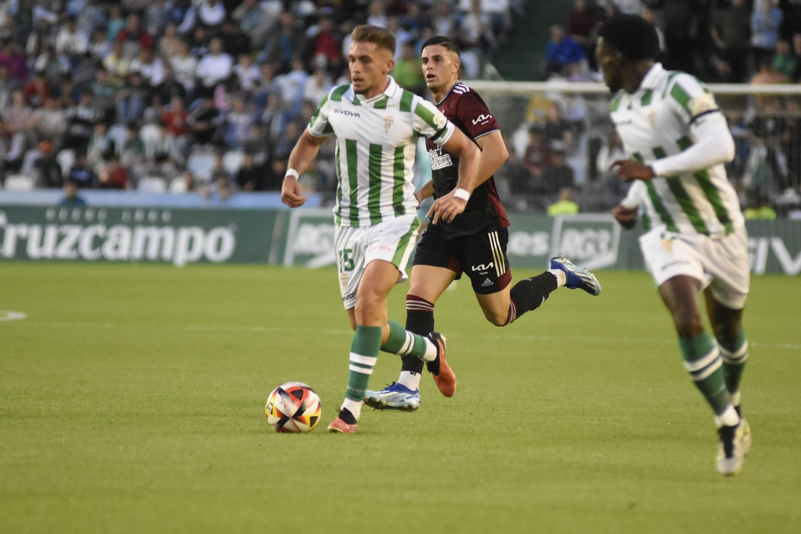 Imágenes del partido entre el Córdoba y el Recreativo de Huelva en El Arcángel