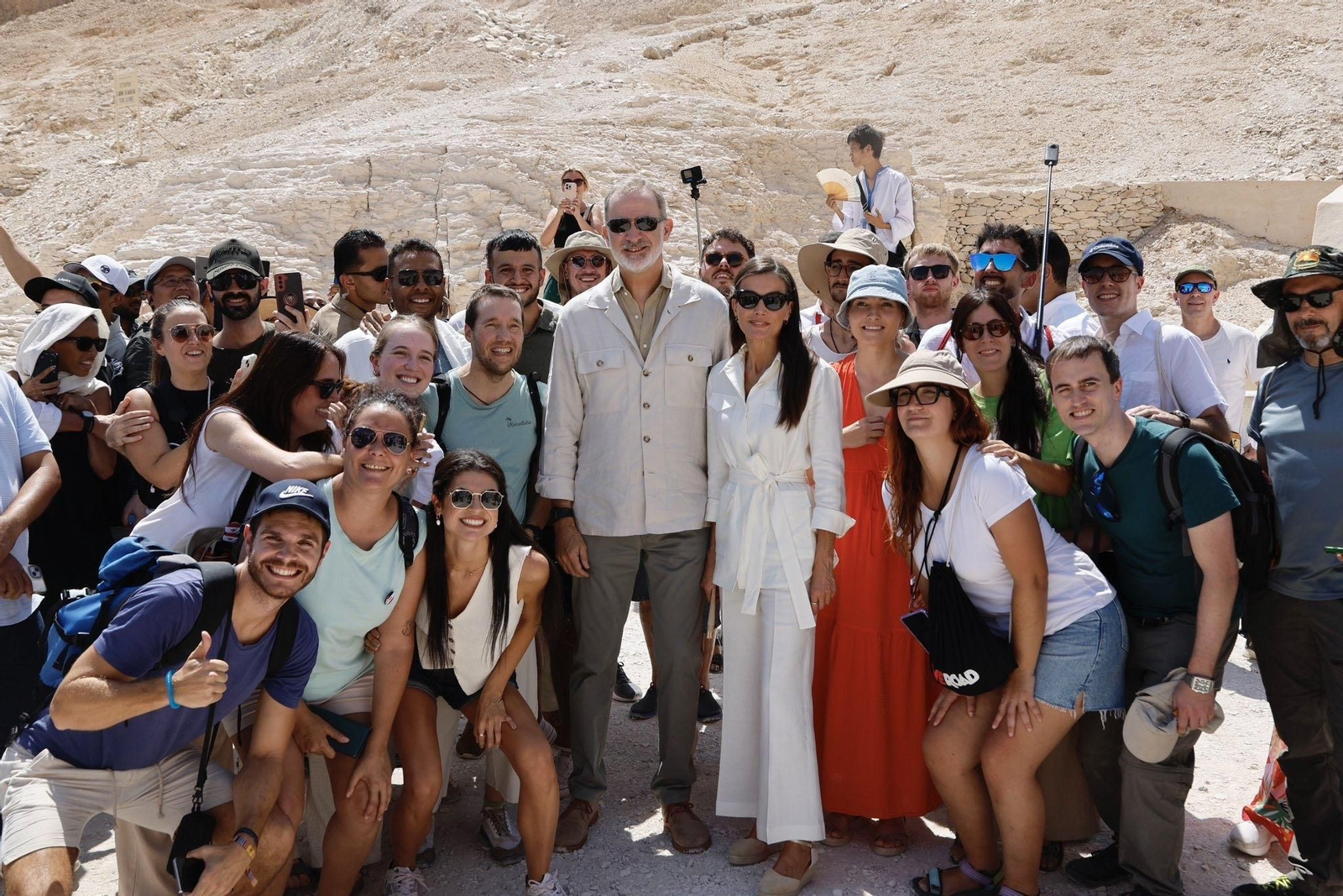 Las fotos de la visita de don Felipe y doña Letizia al Valle de los Reyes de Egipto, en Luxor