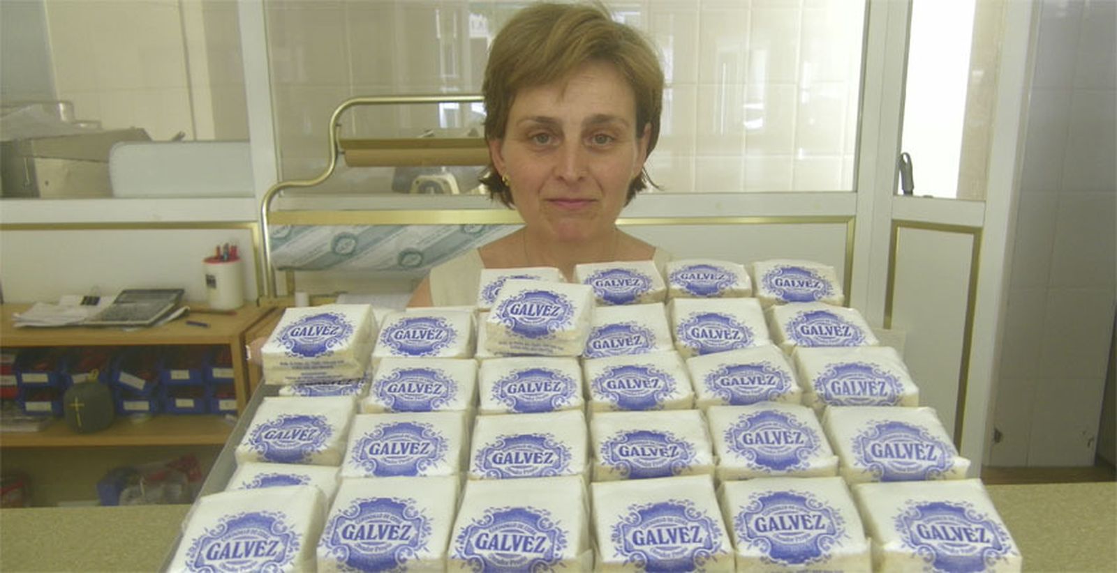 Victoria Martínez con los cortadillos