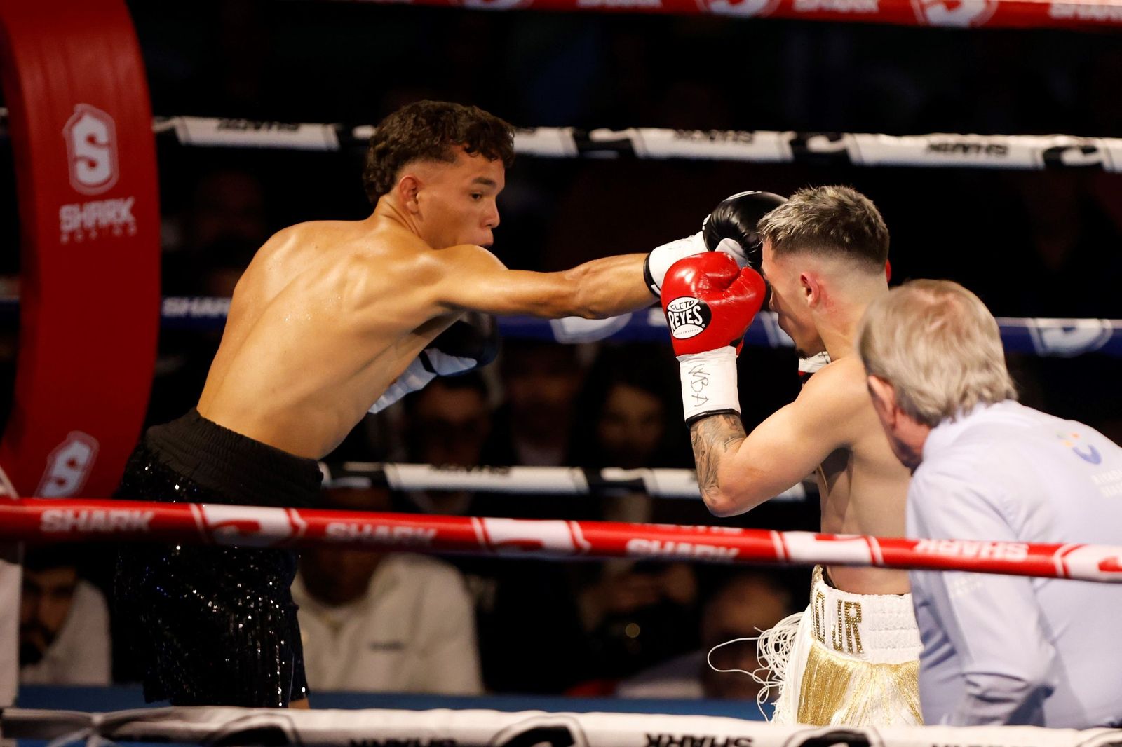 Las mejores fotos del debut profesional de Rafa Lozano Jr. ante Kervin Romero