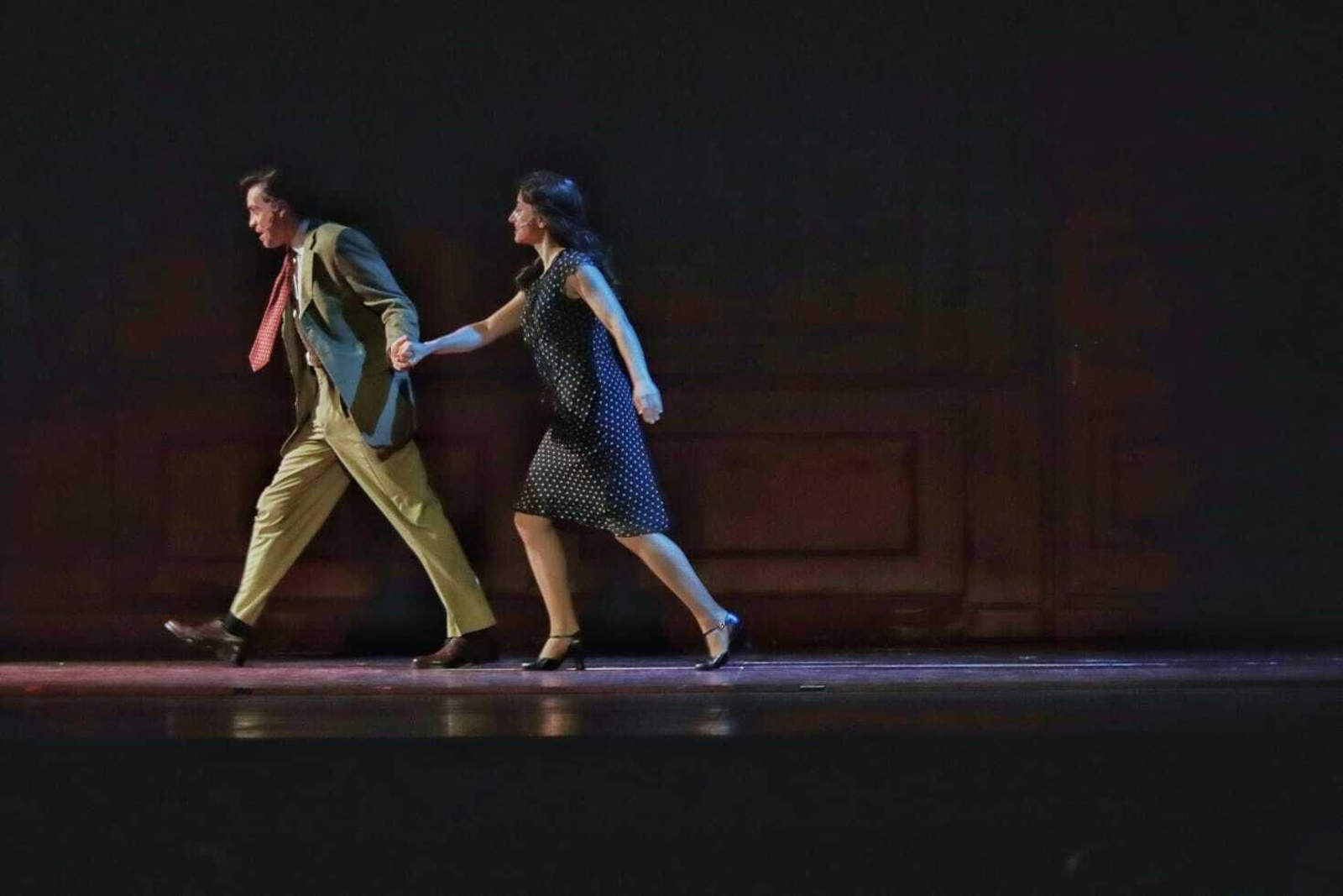 El musical 'El tiempo entre costuras', en el Teatro Cervantes hasta 10 de septiembre, en imágenes