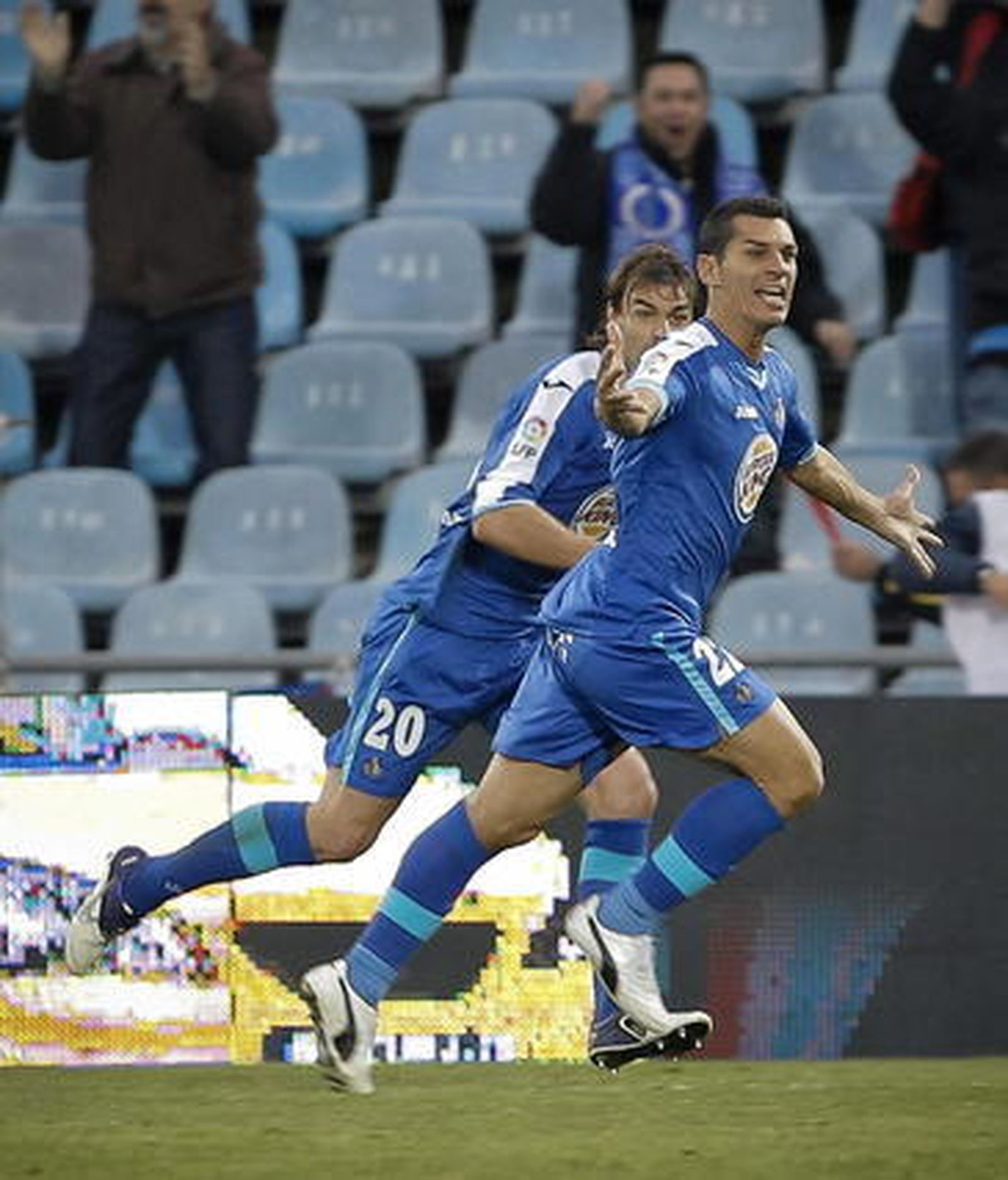 Casquero celebra el tanto de la victoria getafense. / EFE