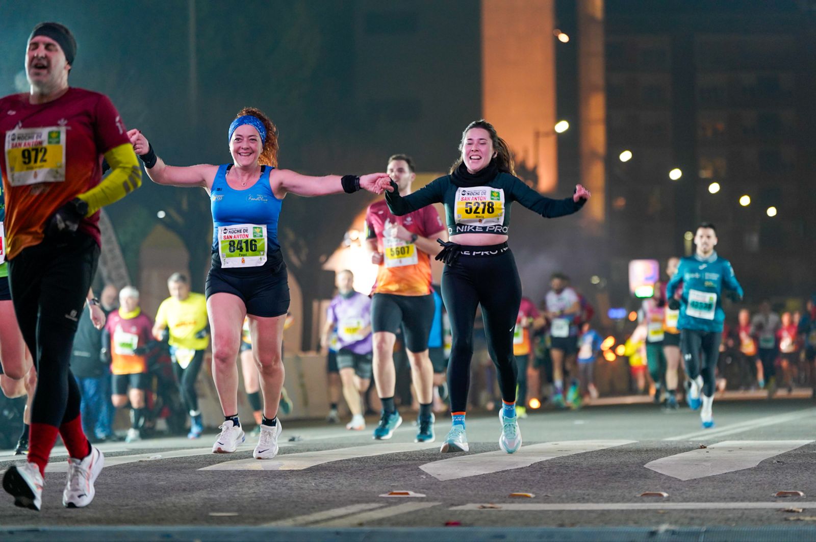 En imágenes: búscate en tu llegada a meta de la Carrera de San Antón 2026 (10)