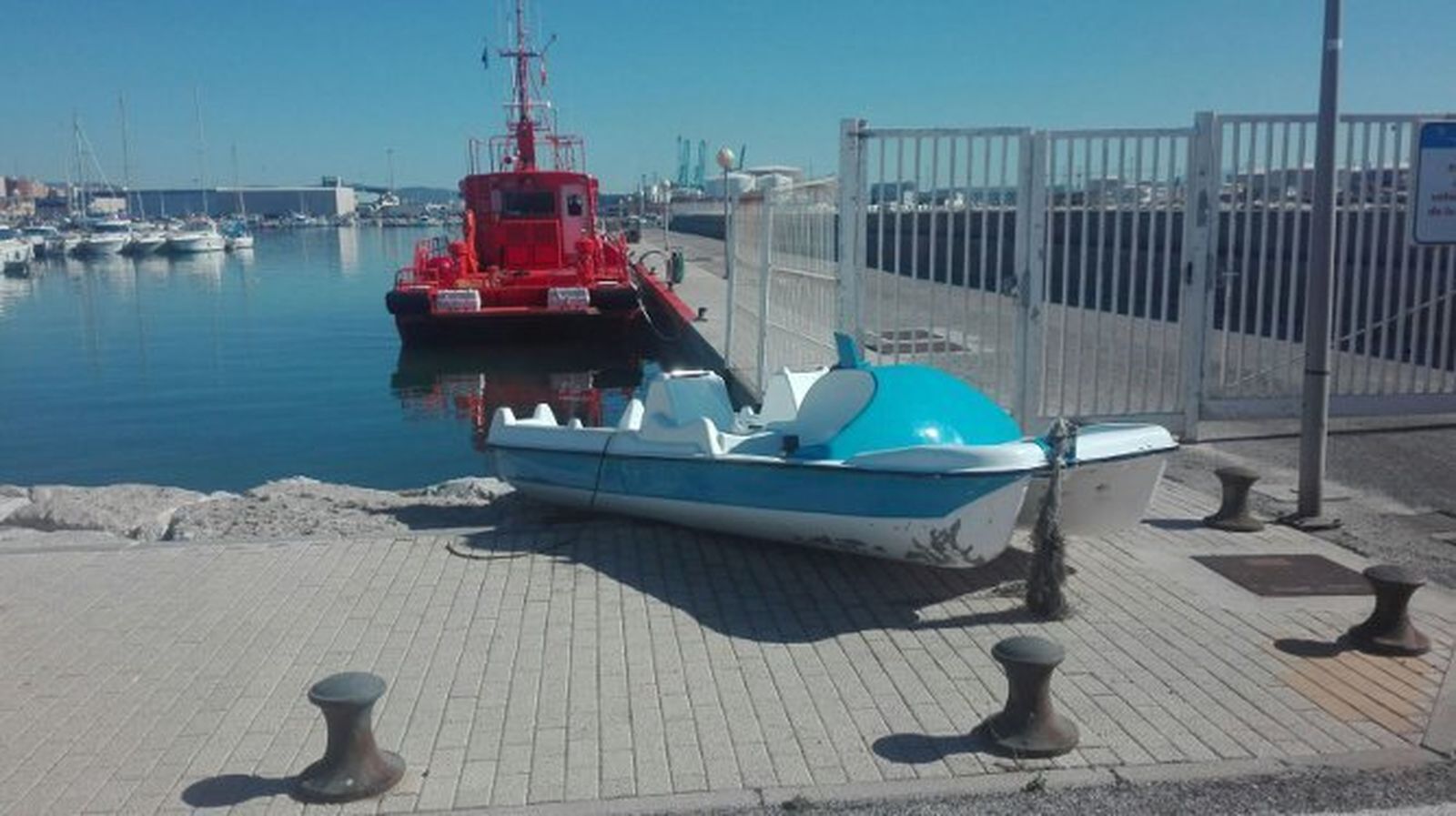 El hidropedal, en el puerto de Algeciras.