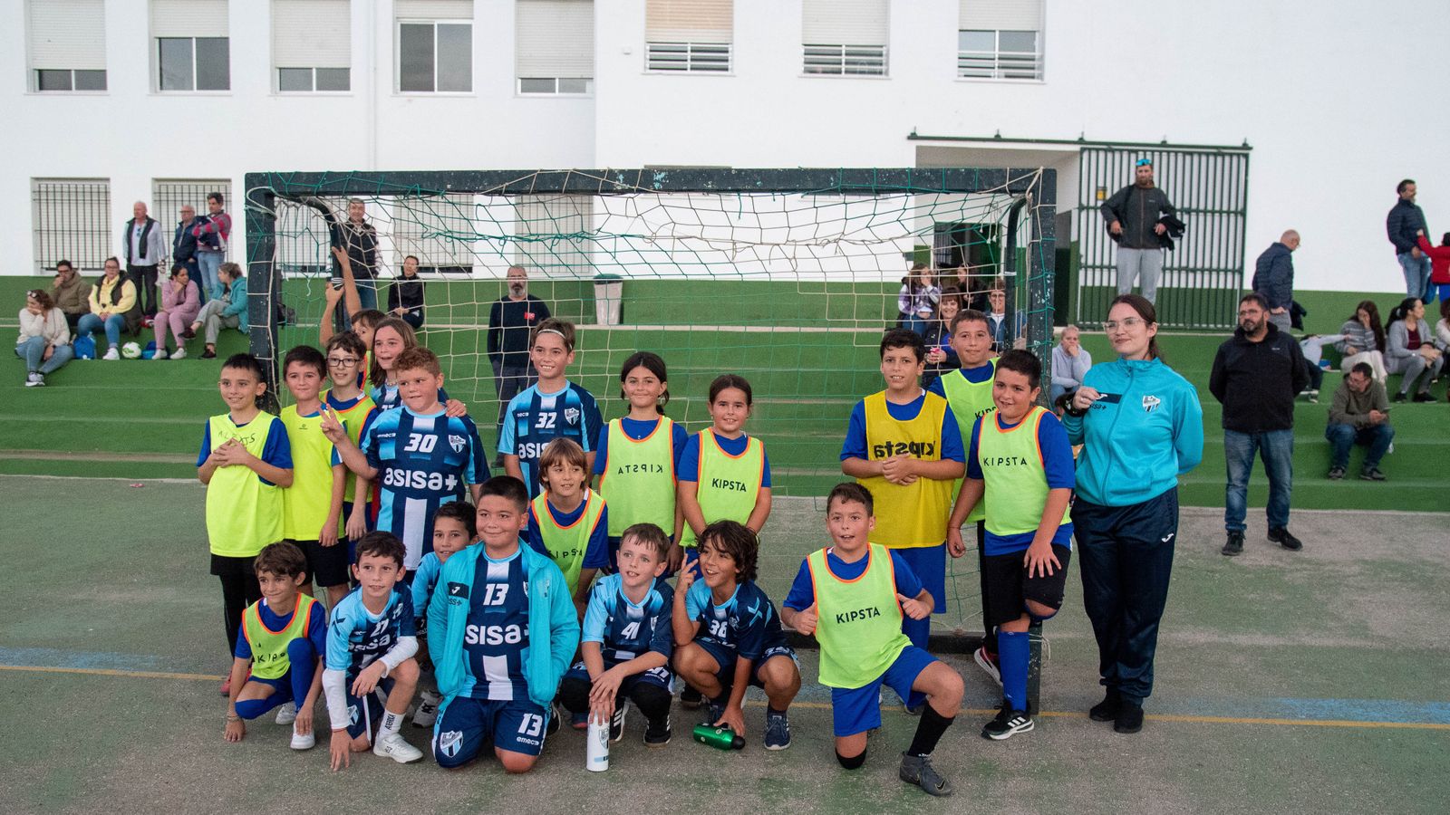 La fotos de los Juegos Municipales de Balonmano en el colegio Los Pinos