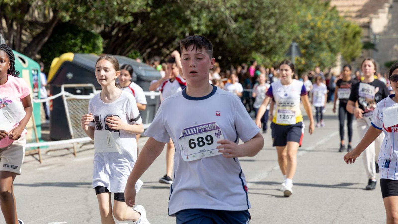 La carrera escolar de “La Gloria” que aúna inclusión y solidaridad, en imágenes