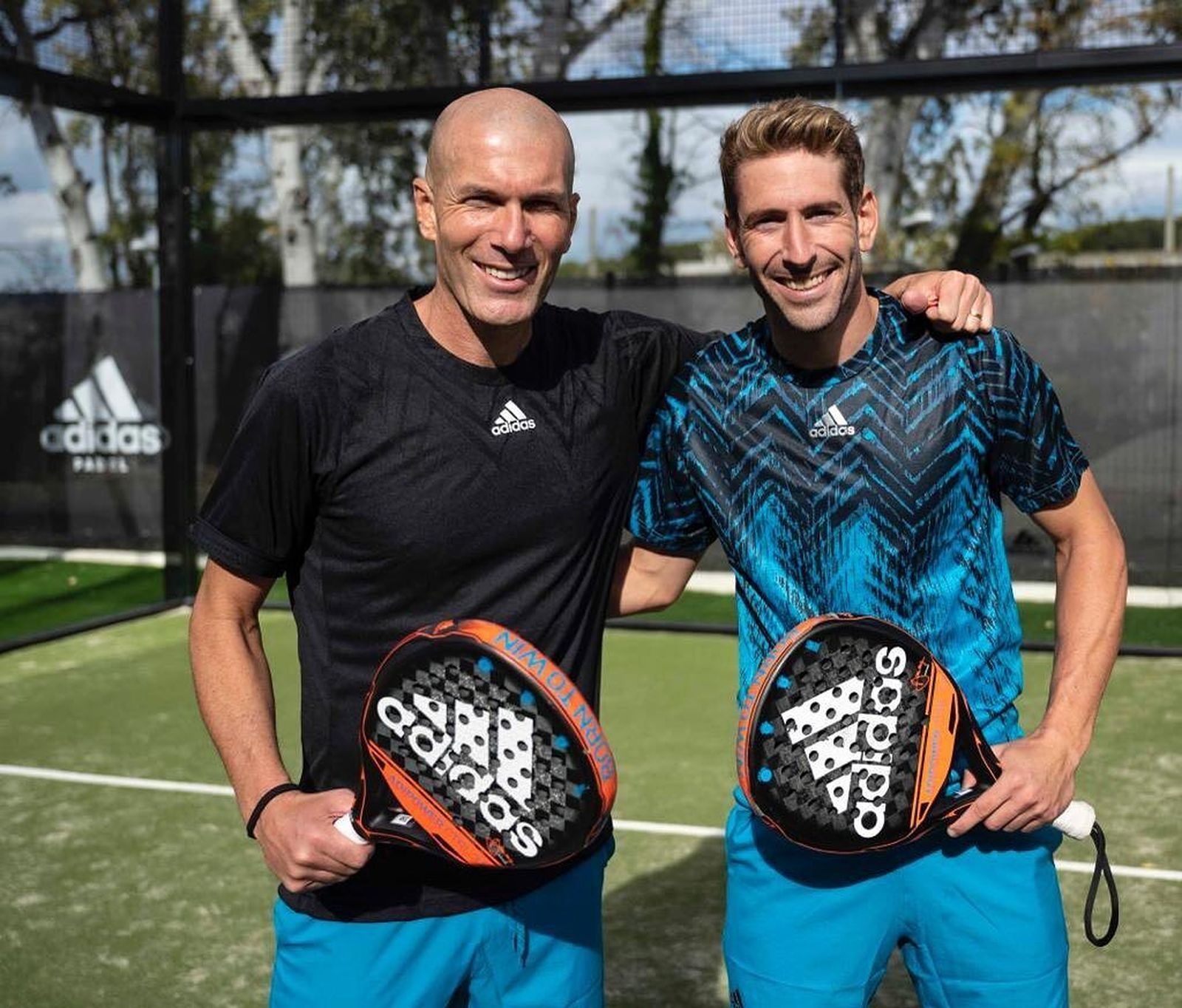 Zinedine Zidane y Álex Ruiz.