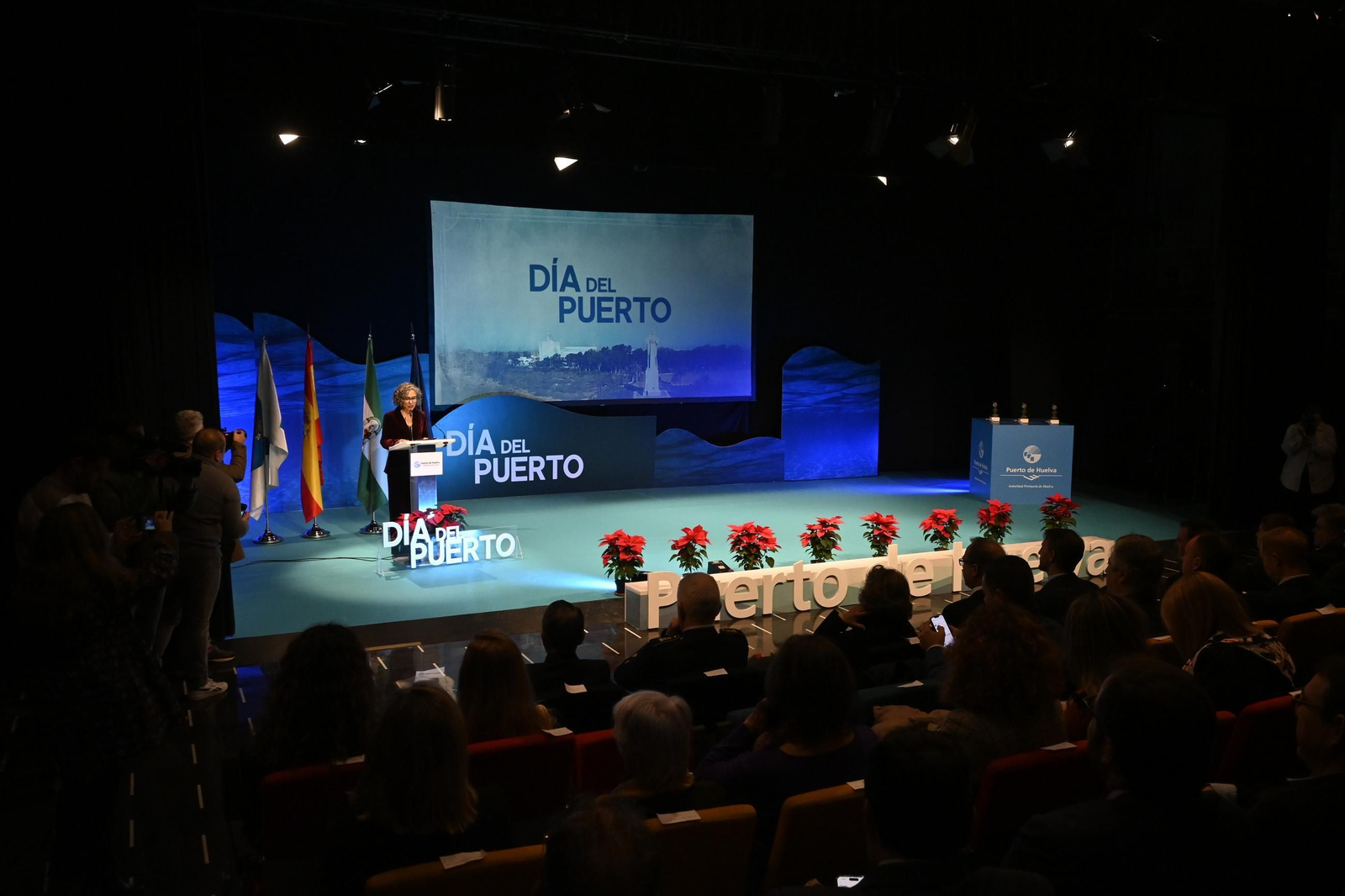 Imágenes del acto de celebración del Día del Puerto, en Huelva