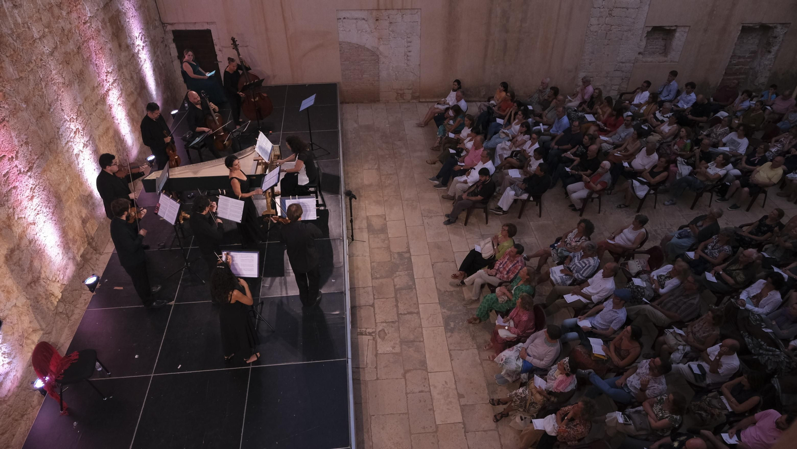 Imágenes del concierto de Harmonía del Parnás en el Festival de Música Renacentista y Barroca de Vélez Blanco