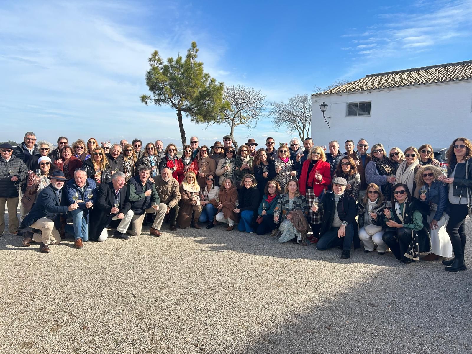 Foto de familia de los asistentes.