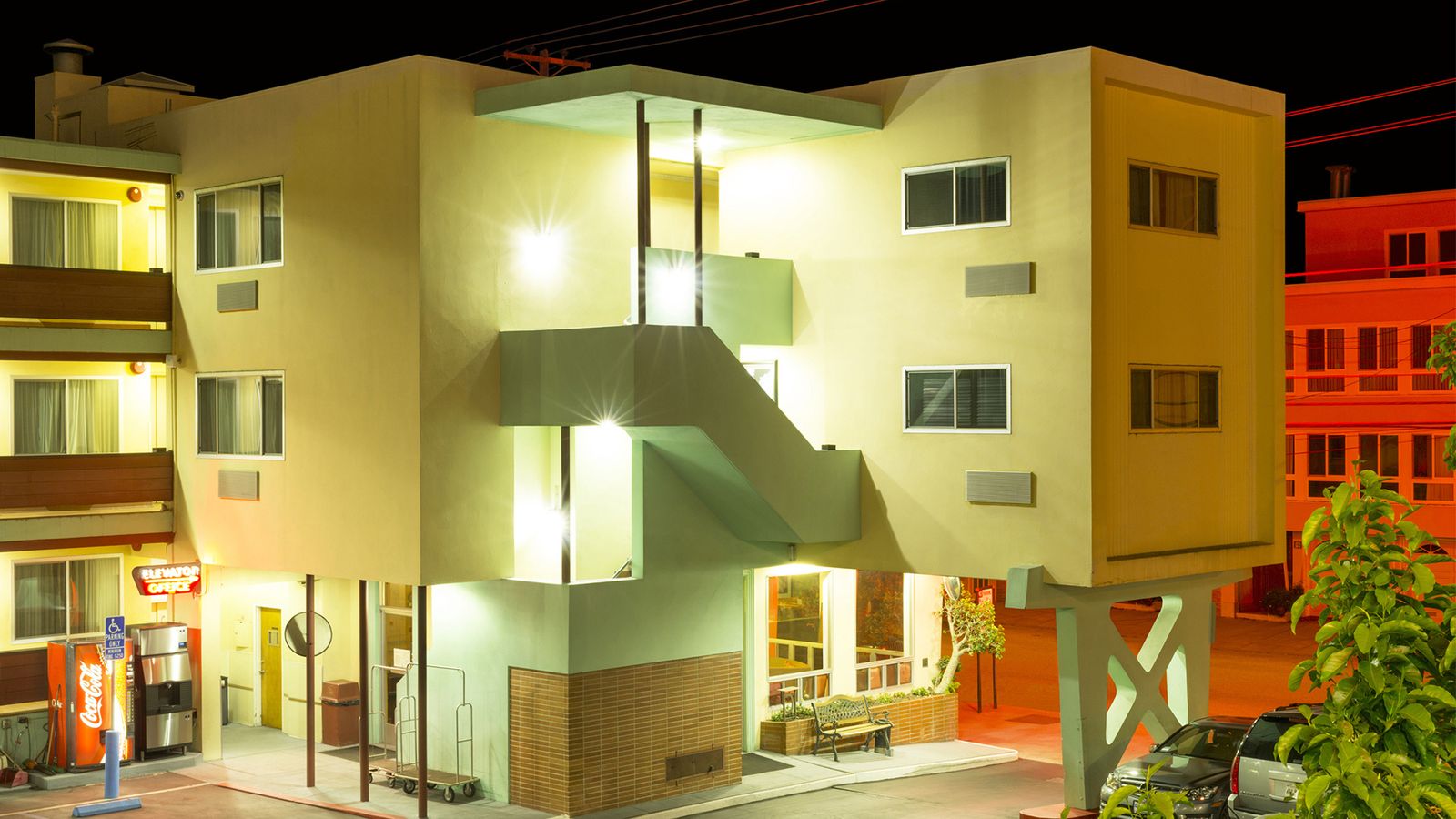 "Motel" es la obra presentada por Fernando Bayona en esta exposición.