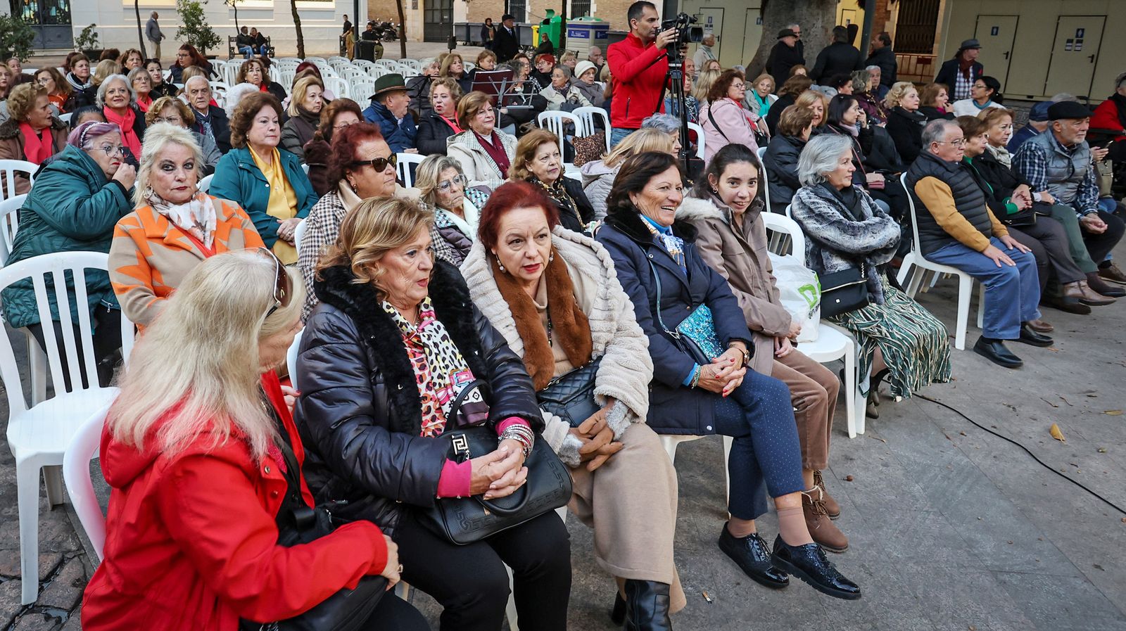 Los mayores de Jerez cantan a la Navidad