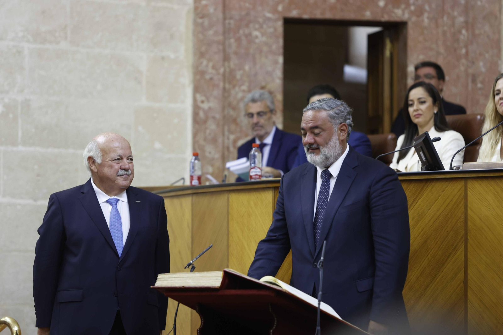 La constitución del Parlamento andaluz, todas las imágenes