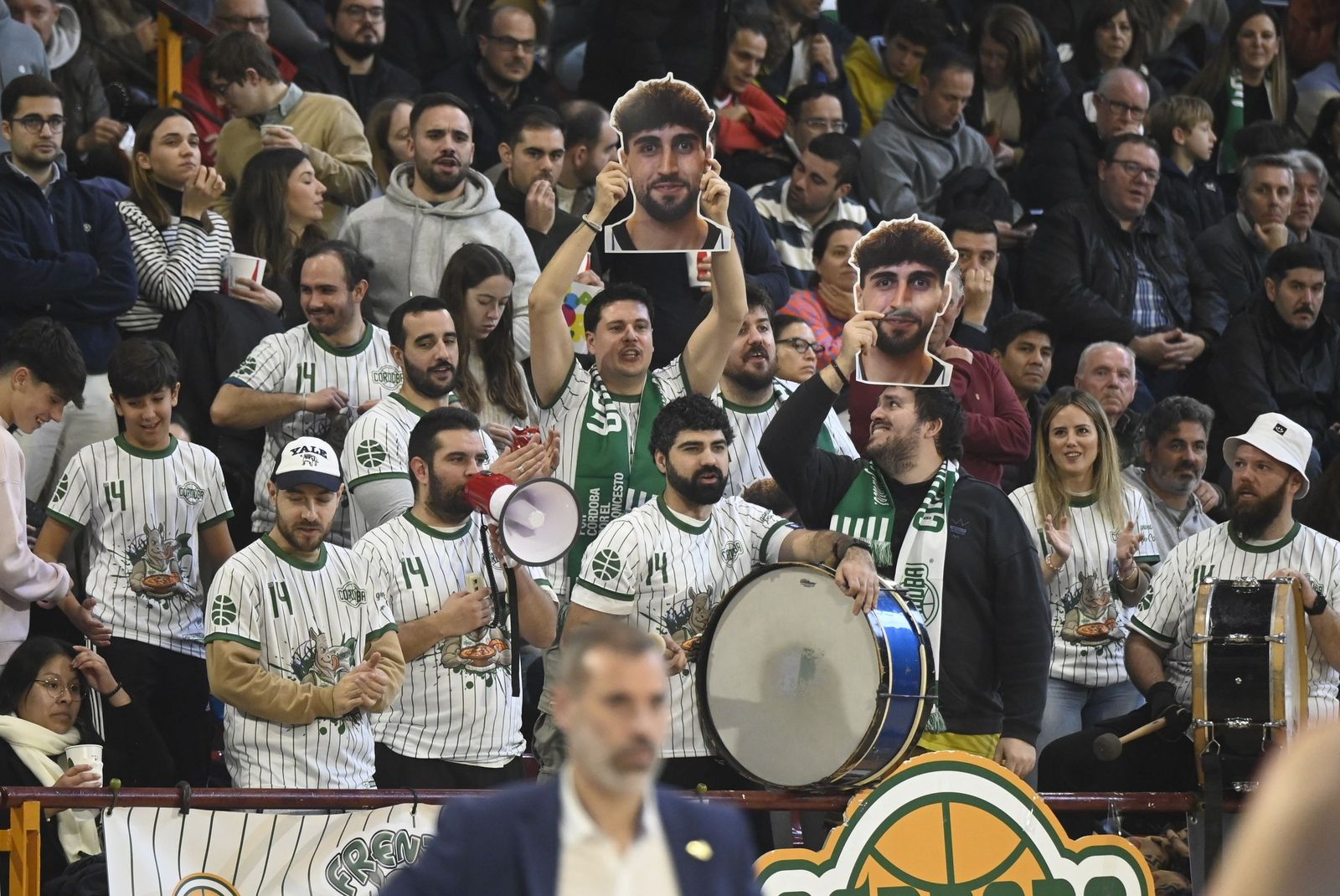 Las mejores fotos del ambiente en Vista Alegre para el Coto Córdoba - Caja 87