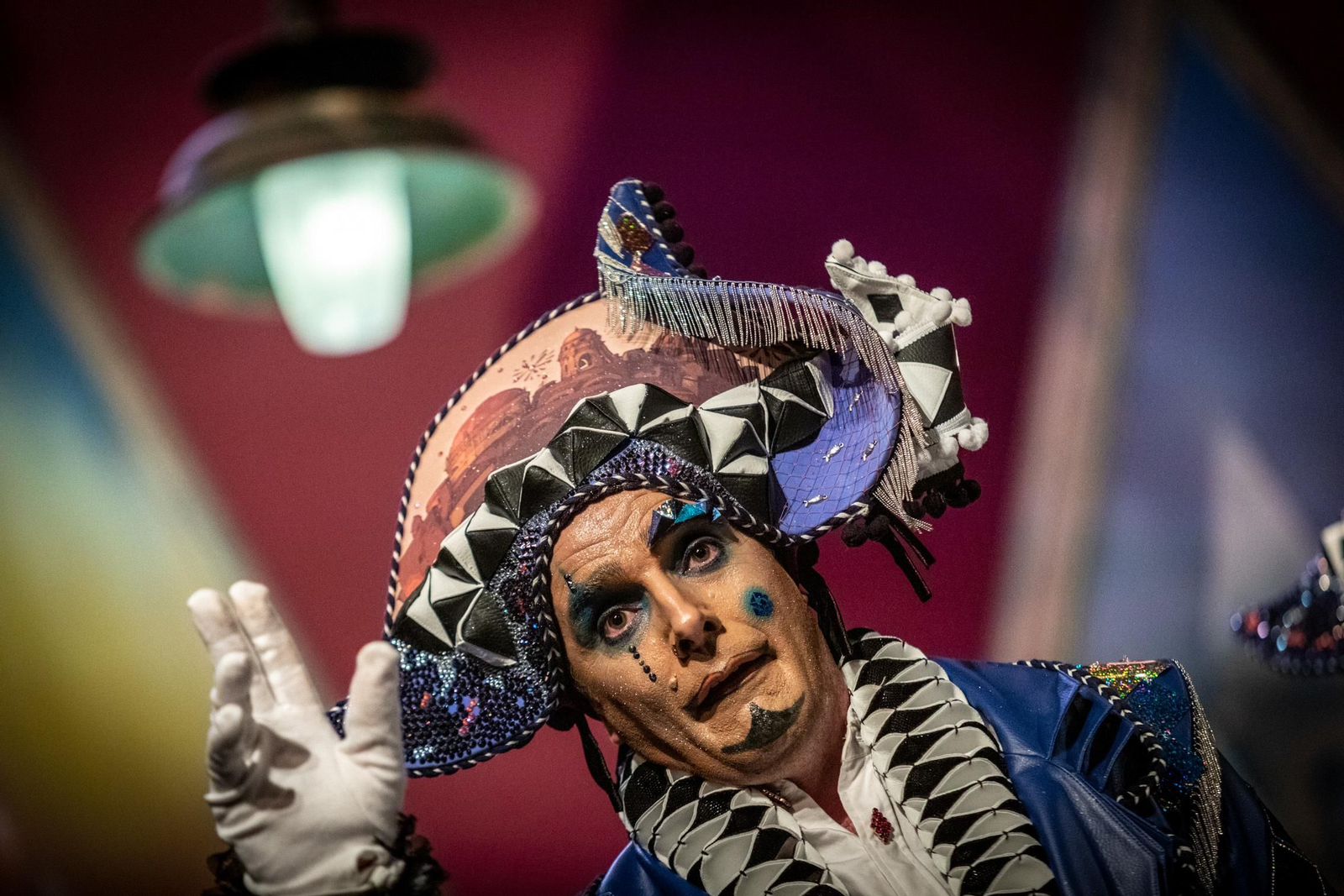 La comparsa de Juan Carlos Aragón 'La gaditanissima' se encargo de cerrar la sesión