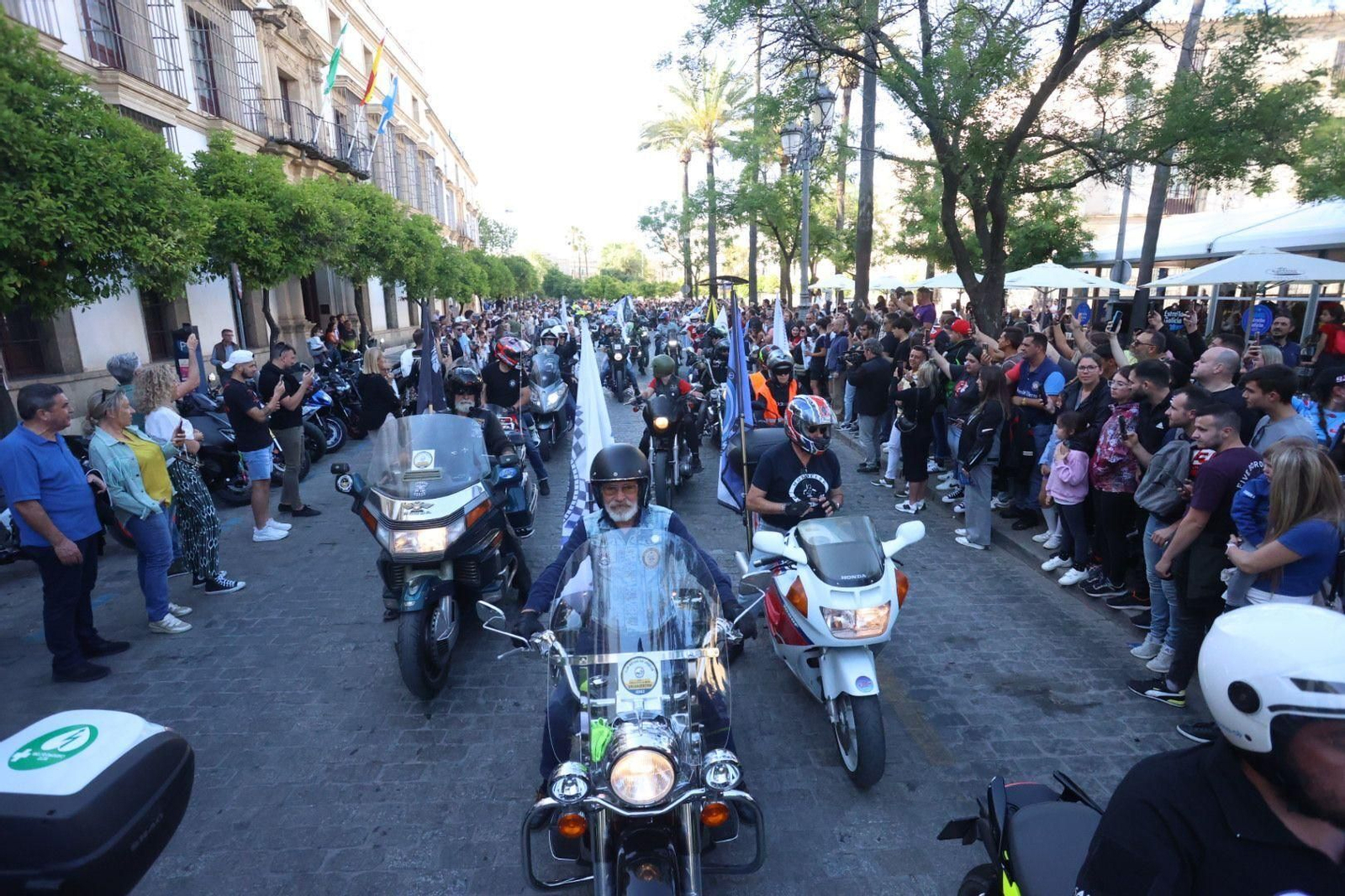 Jerez disfruta ya del ambiente del Gran Premio de MotoGP con la Gran Caravana Motera