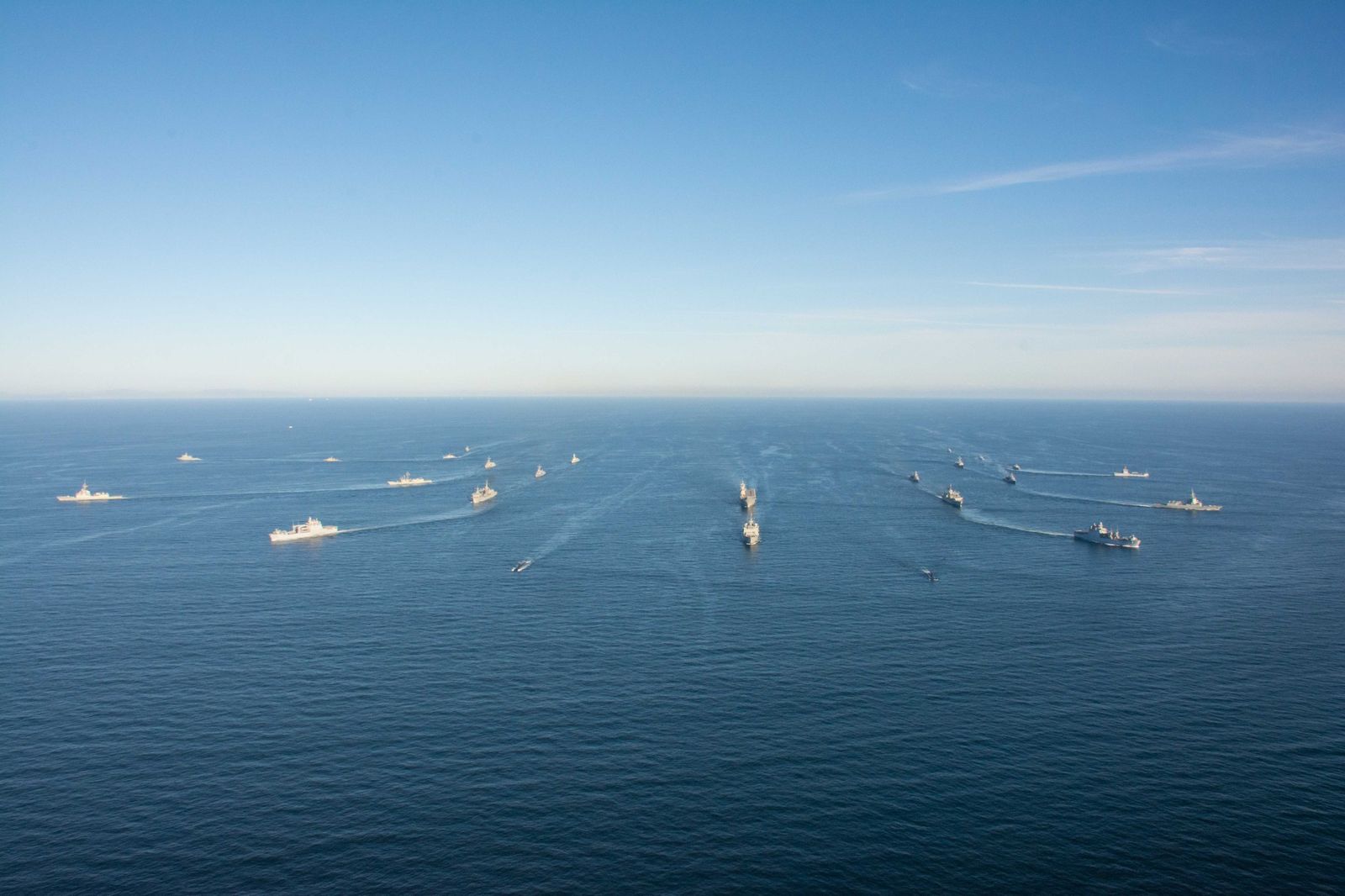 Las fotos del mayor ejercicio de los últimos años en el Estrecho de Gibraltar y el Golfo de Cádiz de la Armada y la OTAN
