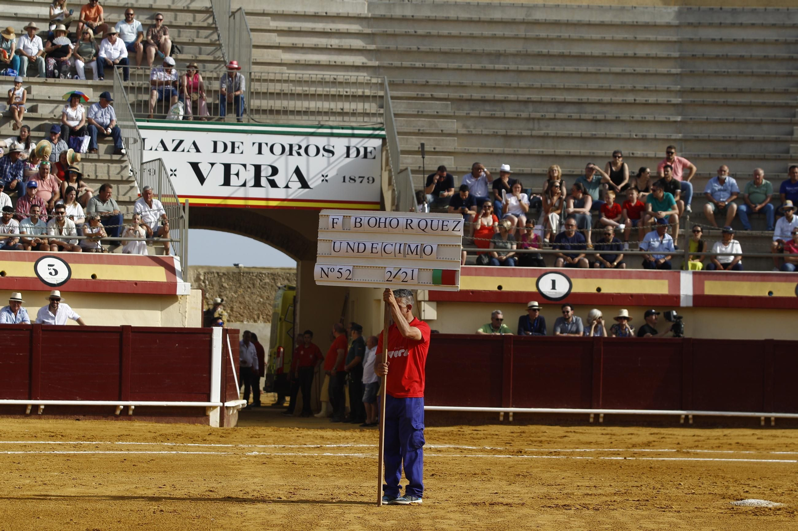 Corrida de toros en Vera, en imágenes