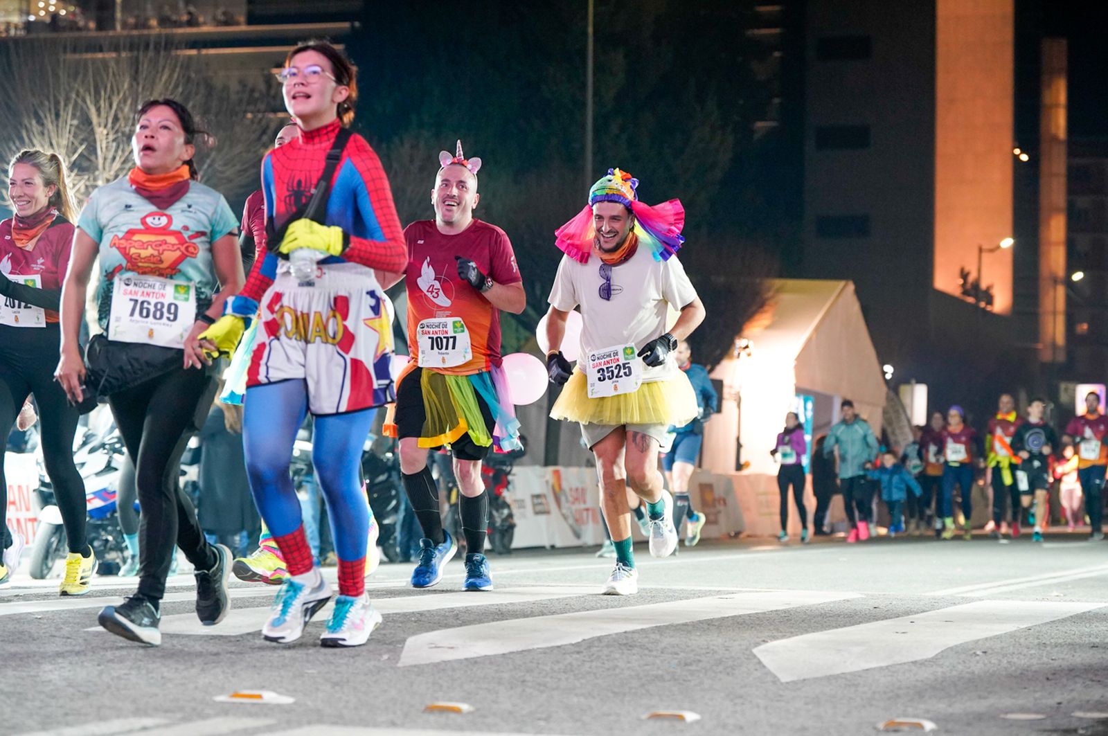 En imágenes: búscate en tu llegada a meta de la Carrera de San Antón 2026 (3)