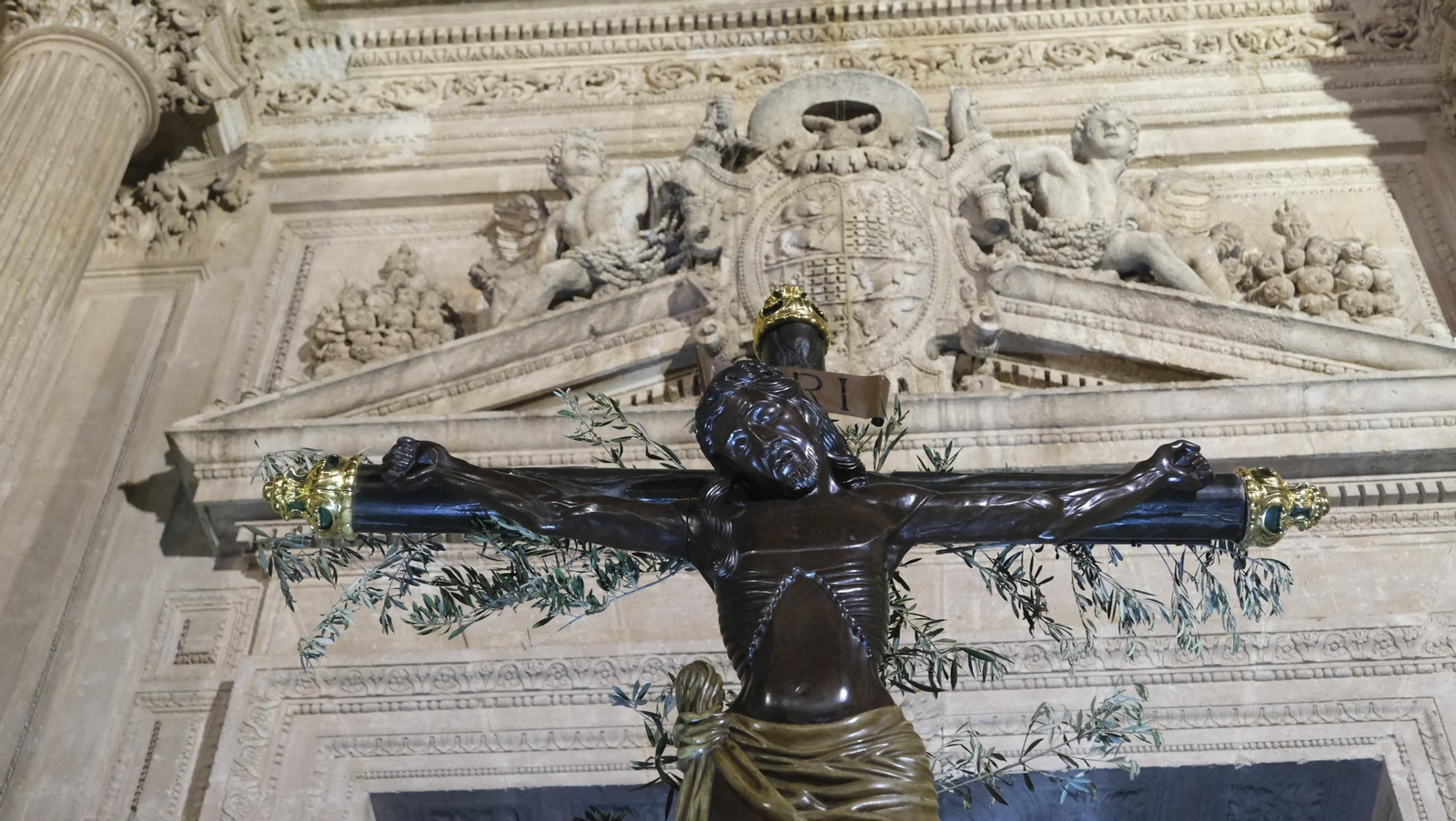 Vía Crucis del Cristo de la Escucha en la Semana Santa de Almería 2025