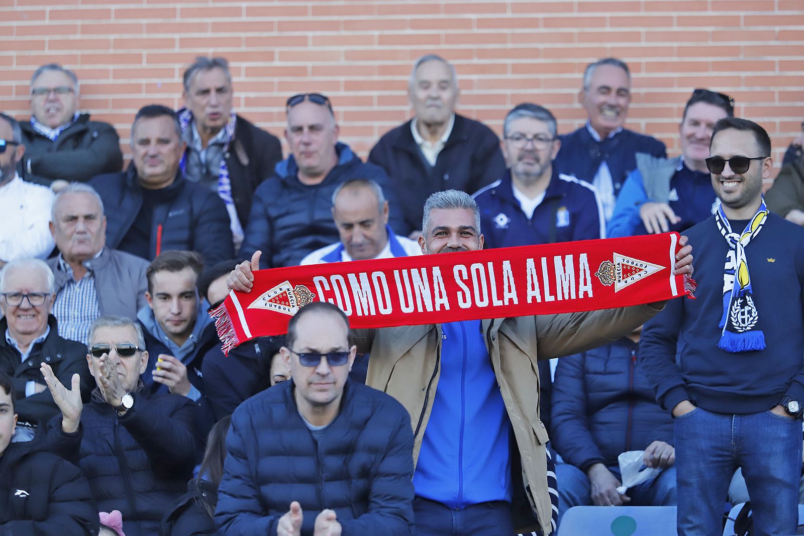 Imágenes del ambiente en el encuentro entre el Recreativo de Huelva y el Real Murcia