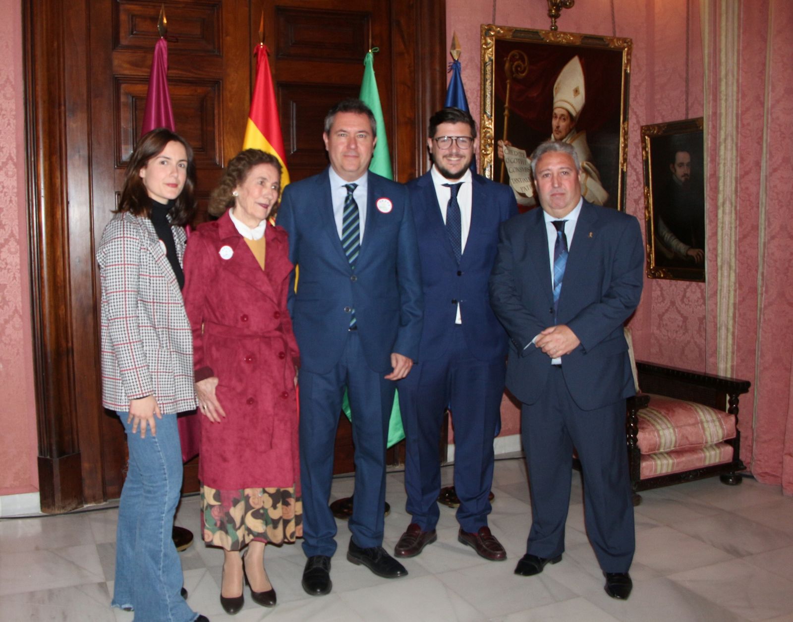 Presentación con el alcalde, María Luisa Guardiola, presidenta de Andex, y el director de la Banda de las Tres Caídas, Julio Vera.