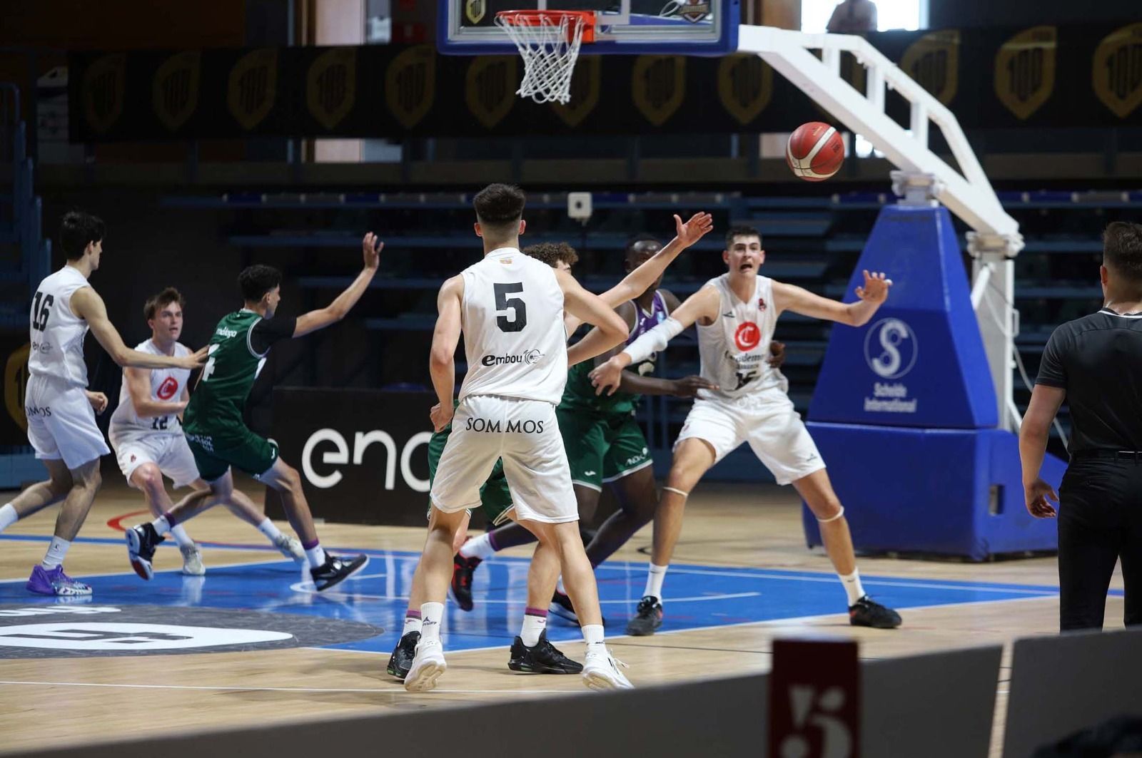 Imágenes del Campeonato de España Junior de baloncesto en Huelva
