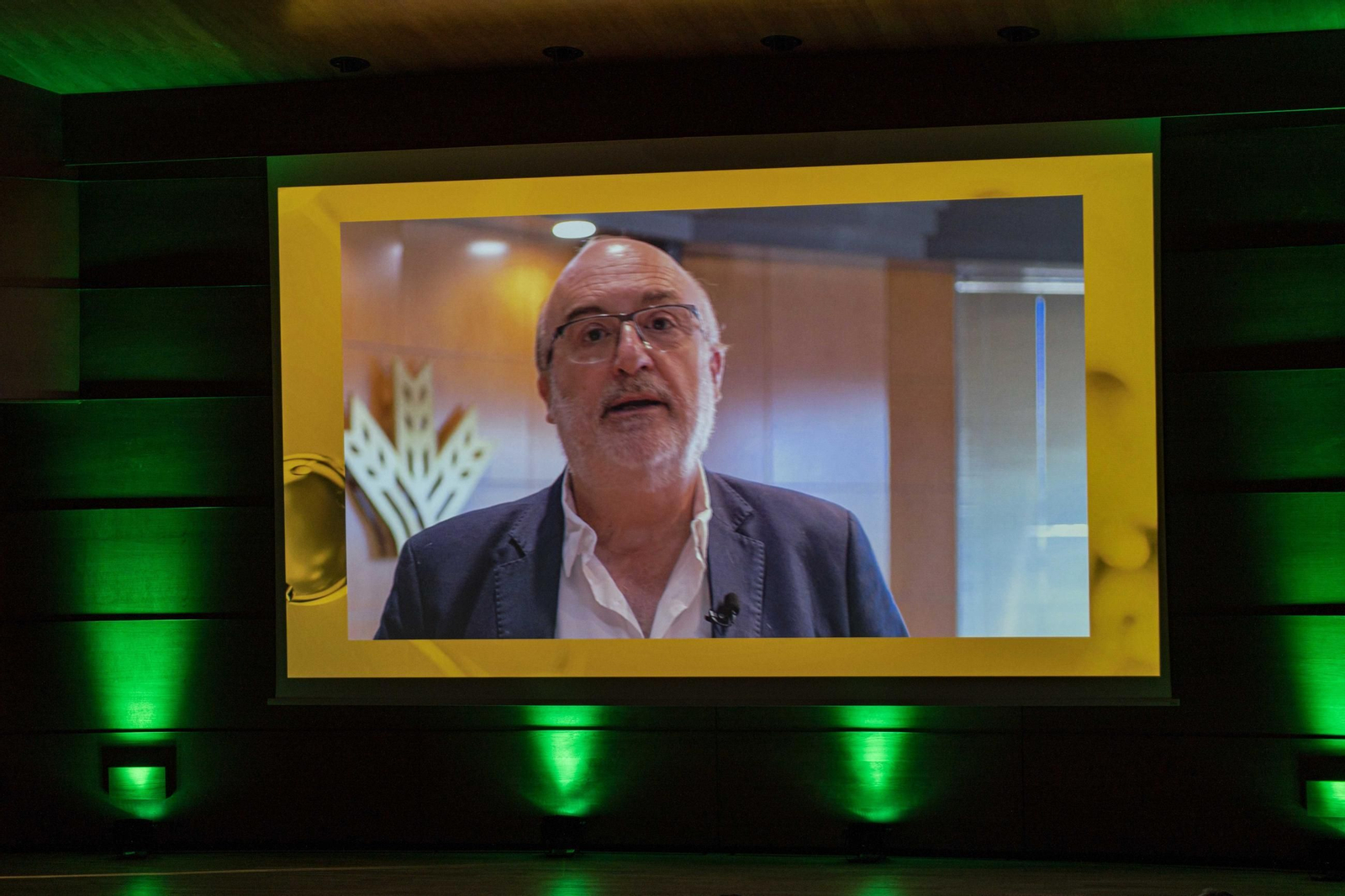 Fotos: Así ha recibido Jonatan R. Ruiz el XXI Premio Ciencias de la Salud Fundación Caja Rural Granada