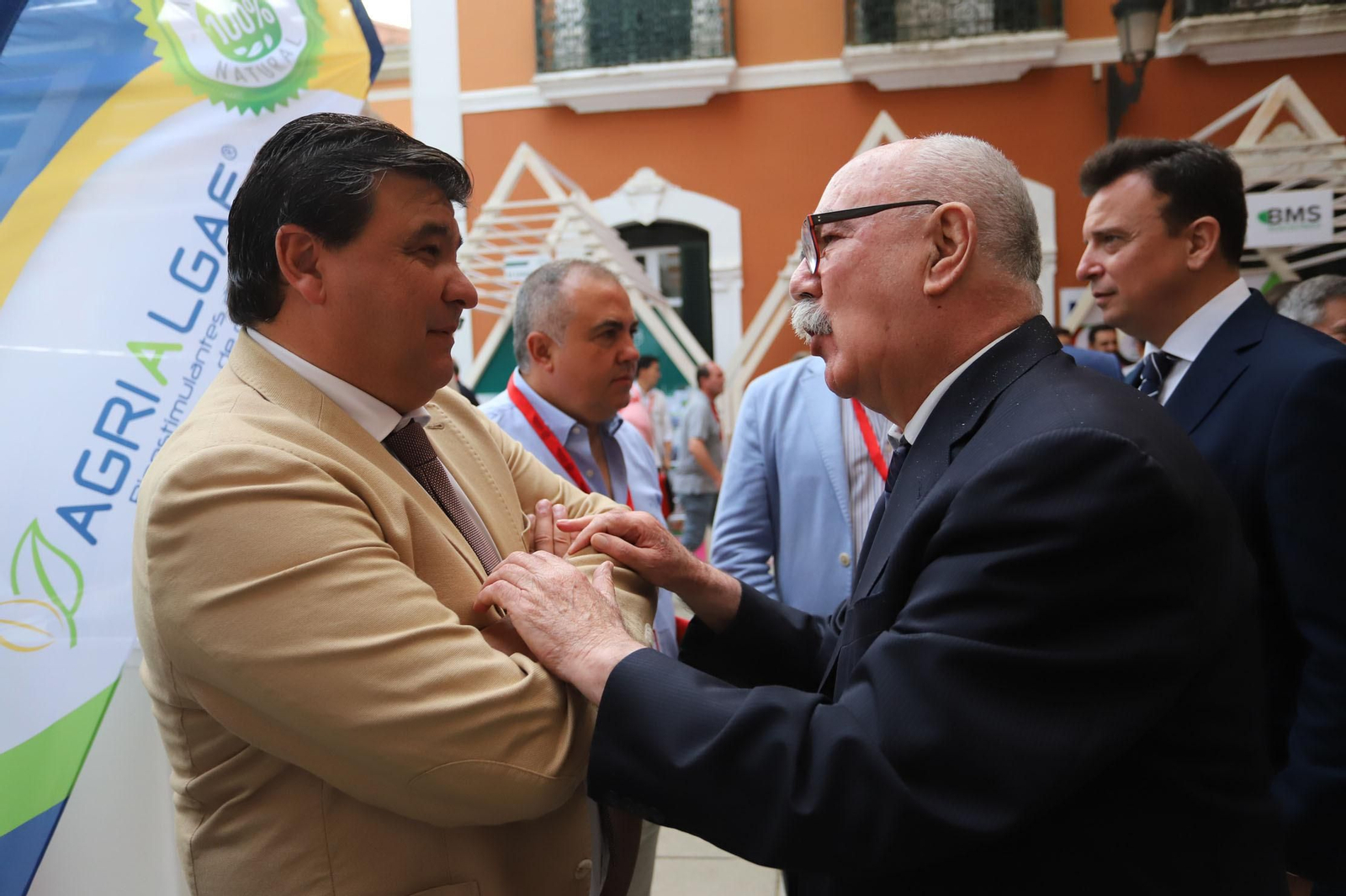 Imágenes de la inauguración del V Congreso de Frutos rojos