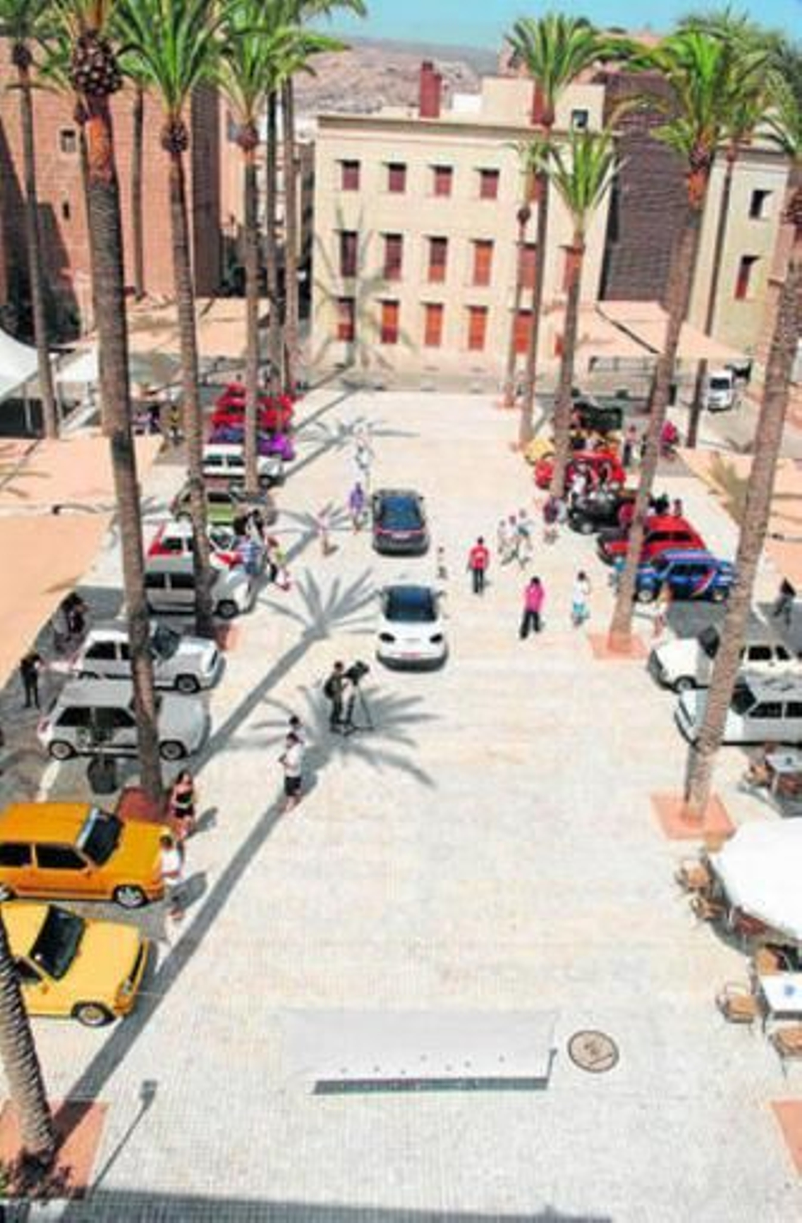 Concentración de aficionados al Renault Supercinco GT.