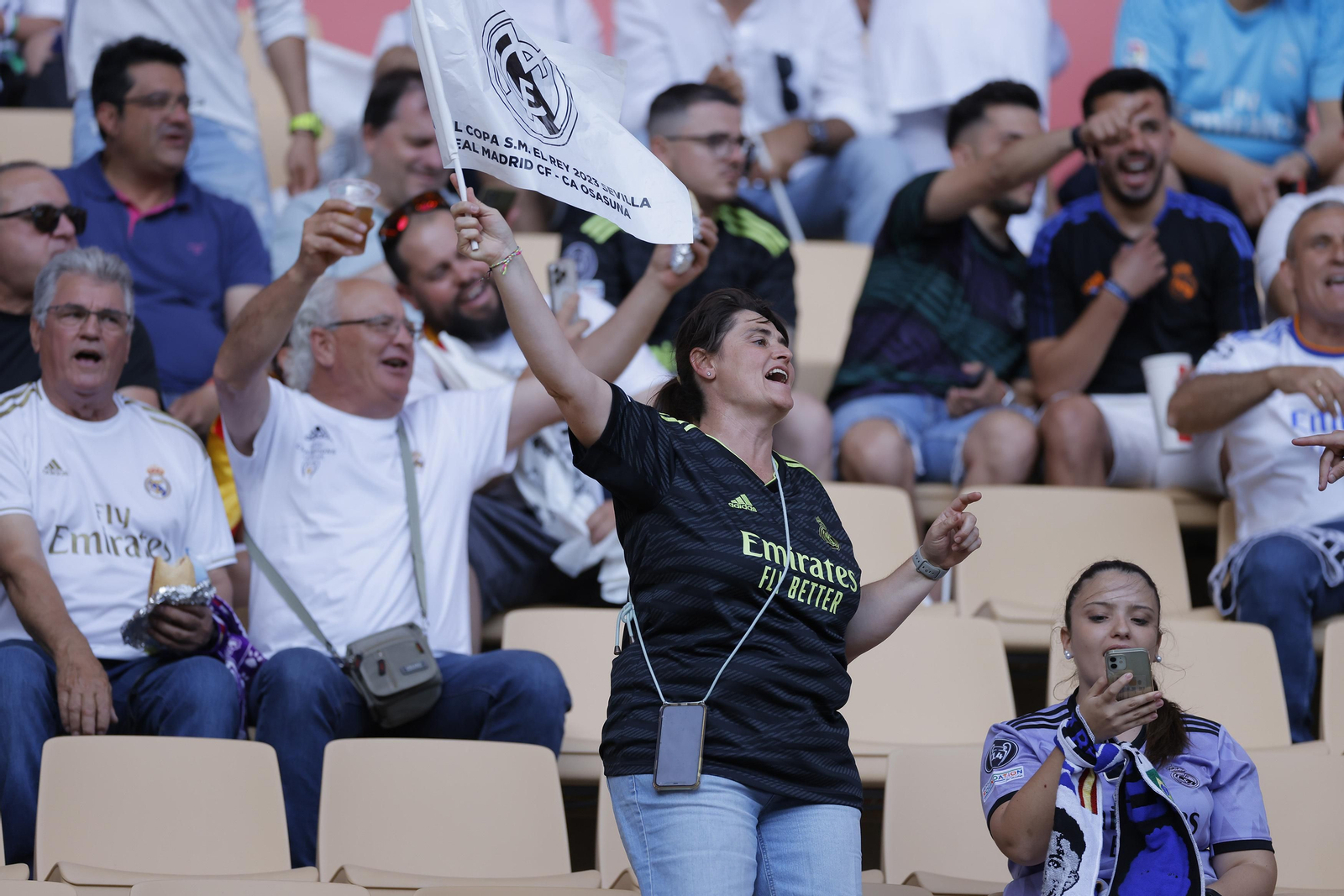 Búscate en las fotos de la final de la Copa del Rey entre el Madrid y el Osasuna