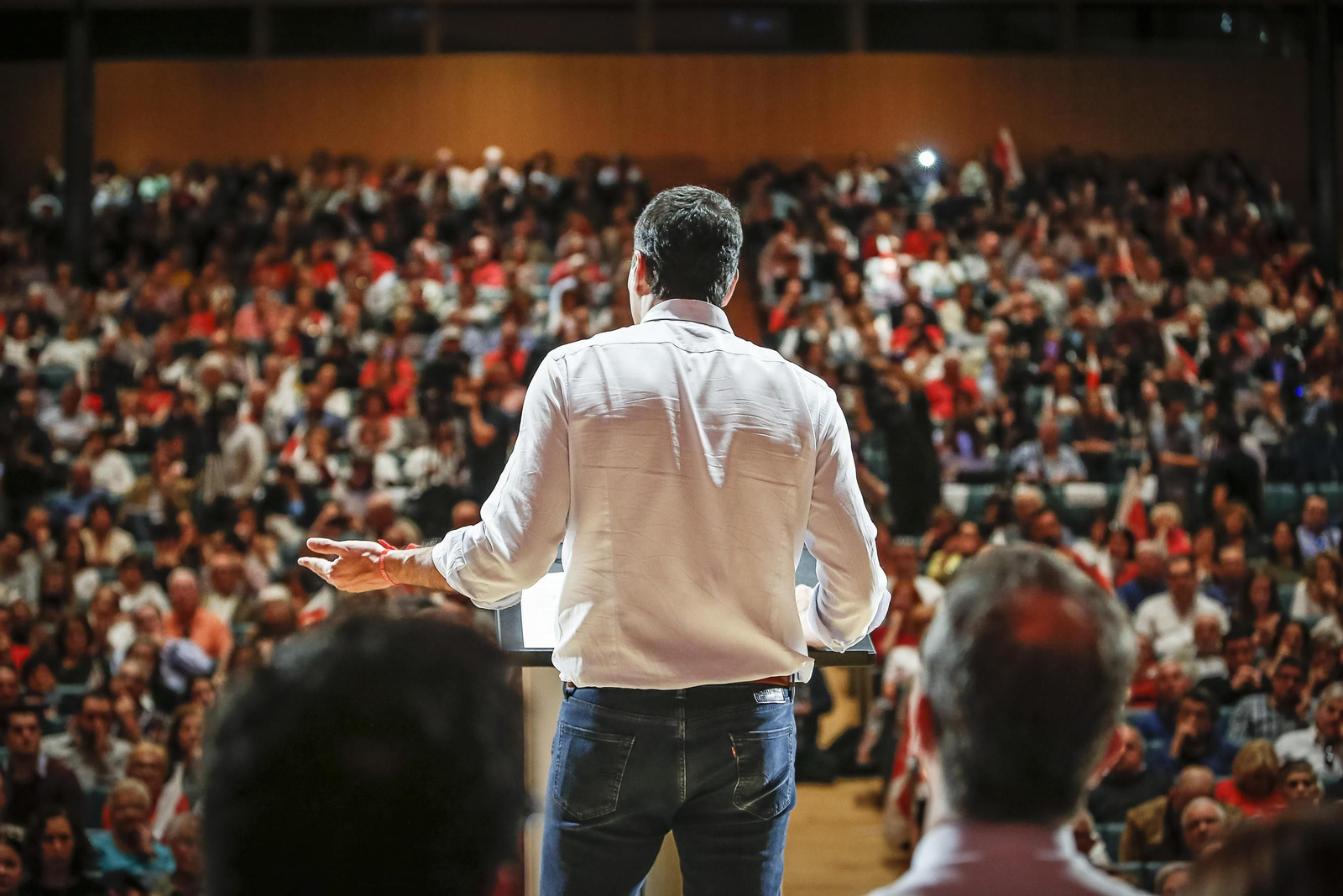 El mitin de Pedro Sánchez en Cádiz, en imágenes