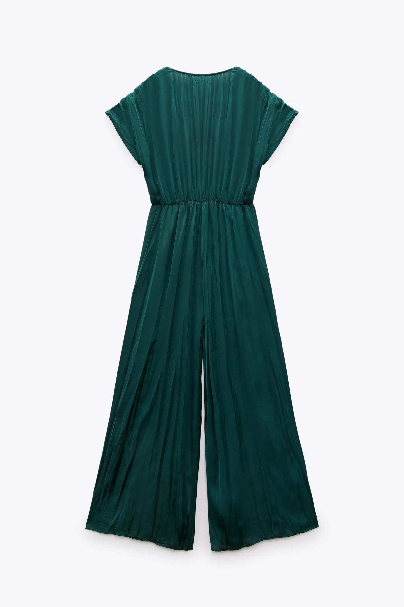 El mono de Zara para un look de invitada perfecta.