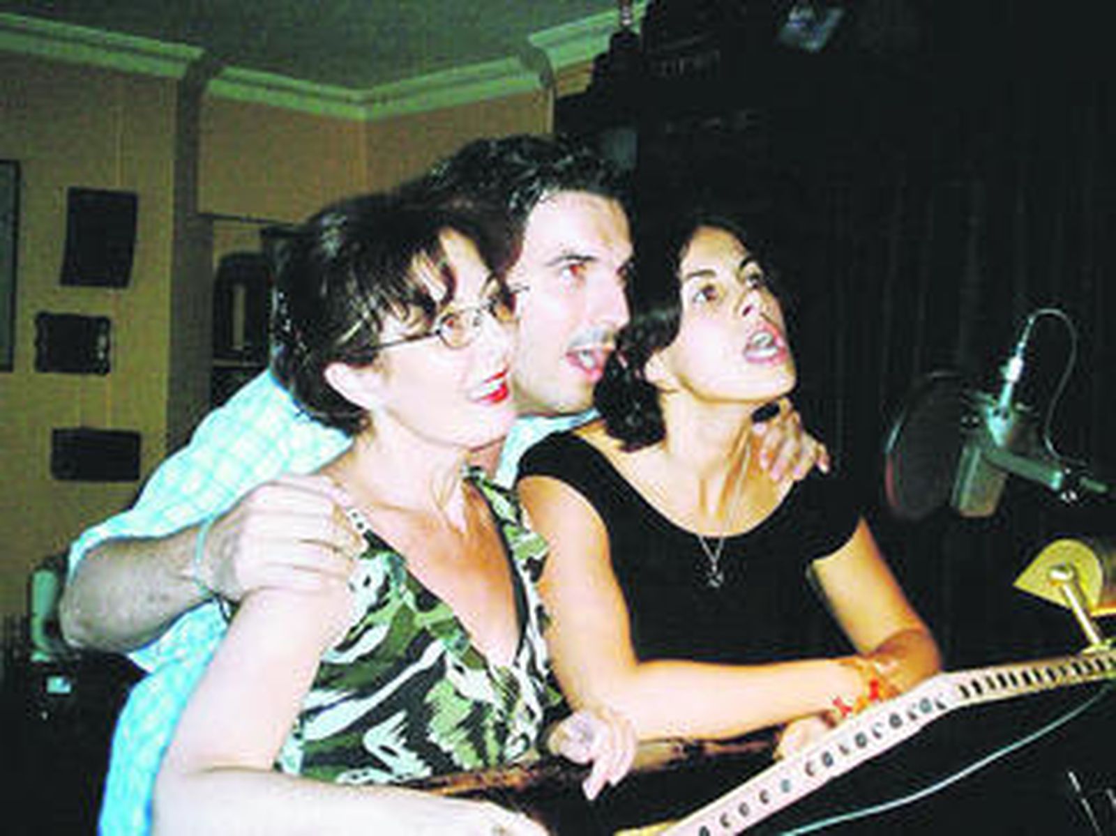 Alumnos de todas las edades acuden a este curso de nueve meses impartido por Enrique Rodríguez.