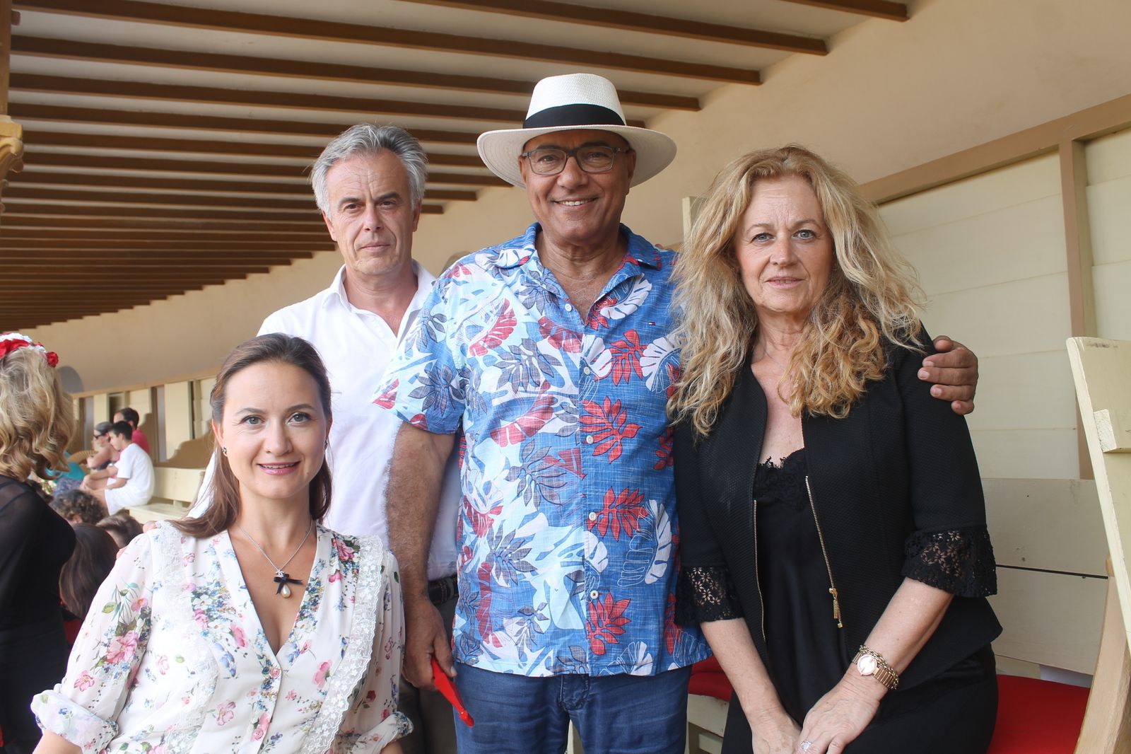 Fotogalería ambiente cuarto festejo tuarino. Feria Almería 2019