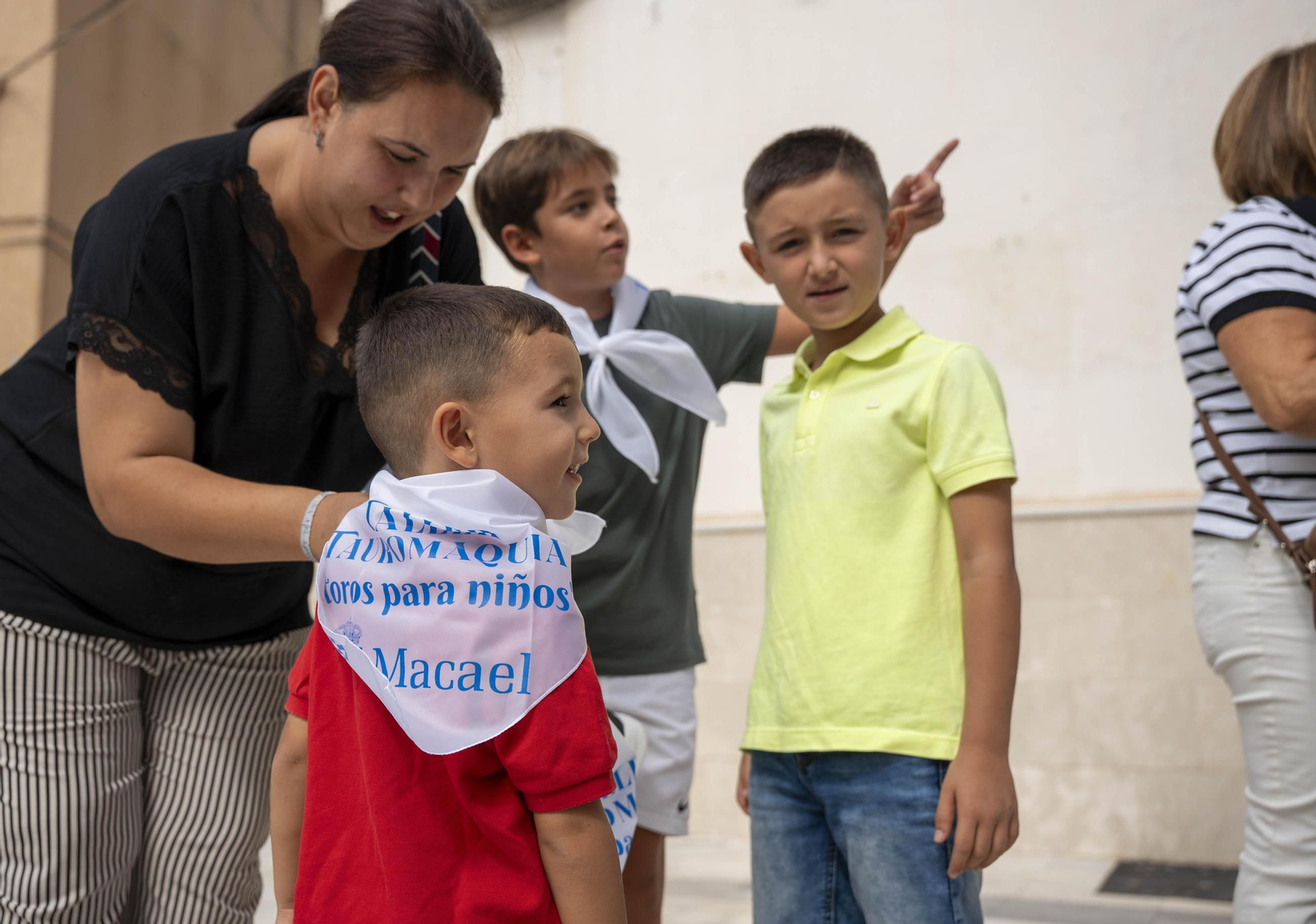 Las imágenes del taller de toros para niños y toro mecánico en Macael