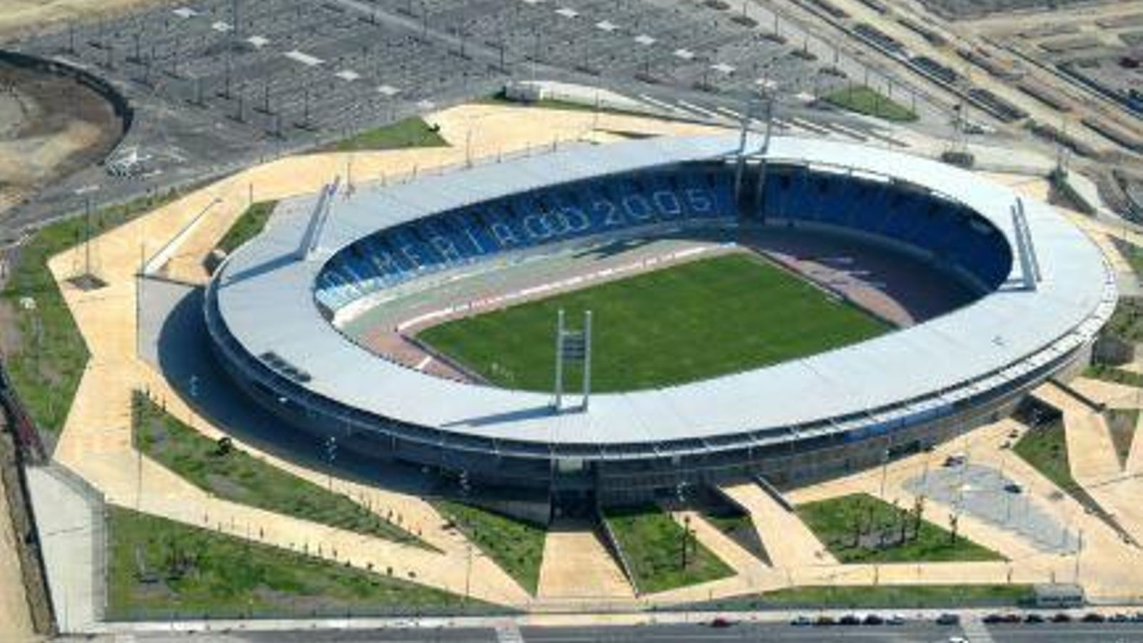 Vista área del Mediterráneo de hace unos años, antes de poner las gradas supletorias en los fondos.