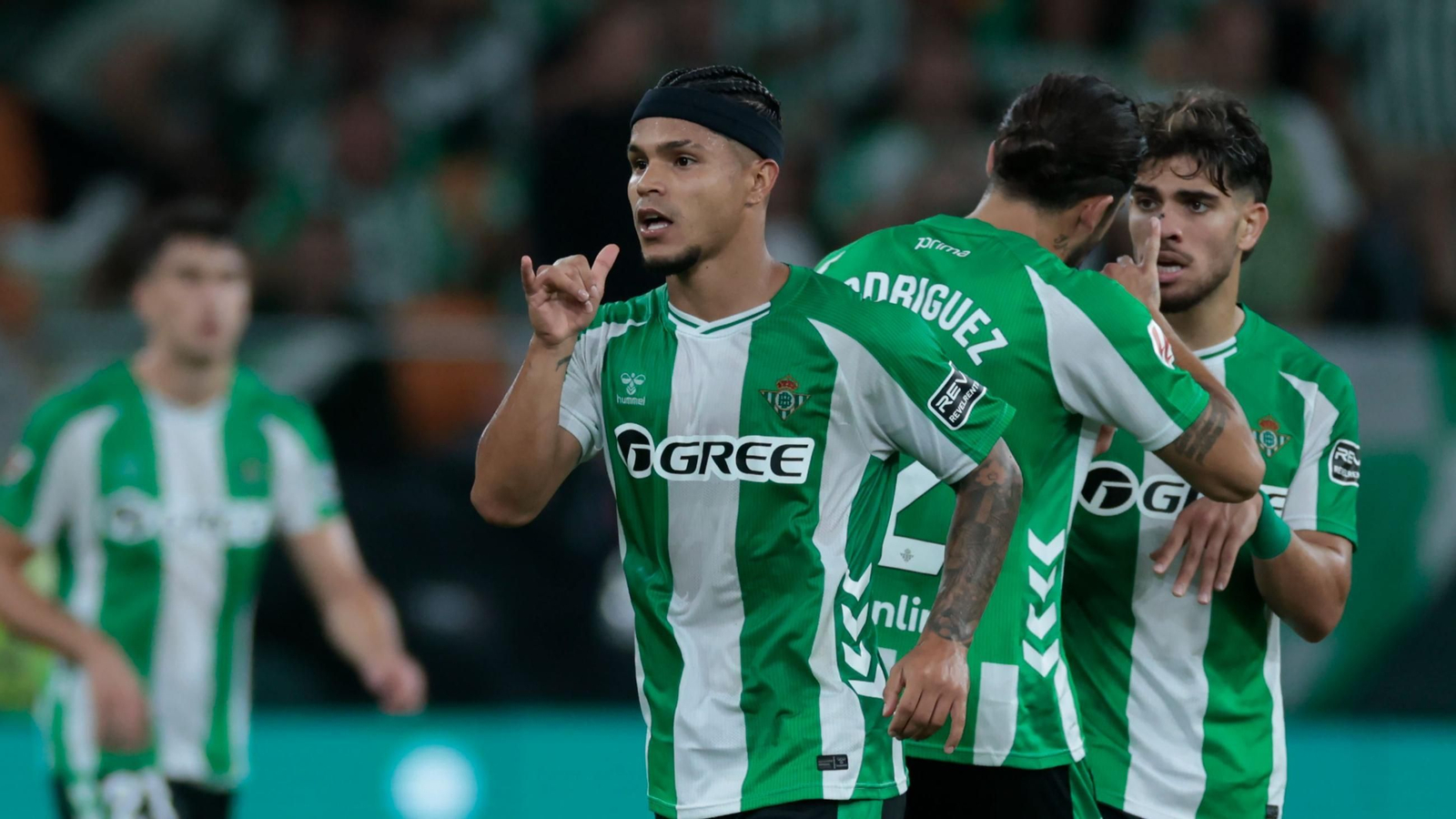 Cucho Hernández celebra su gol ante el Osasuna.