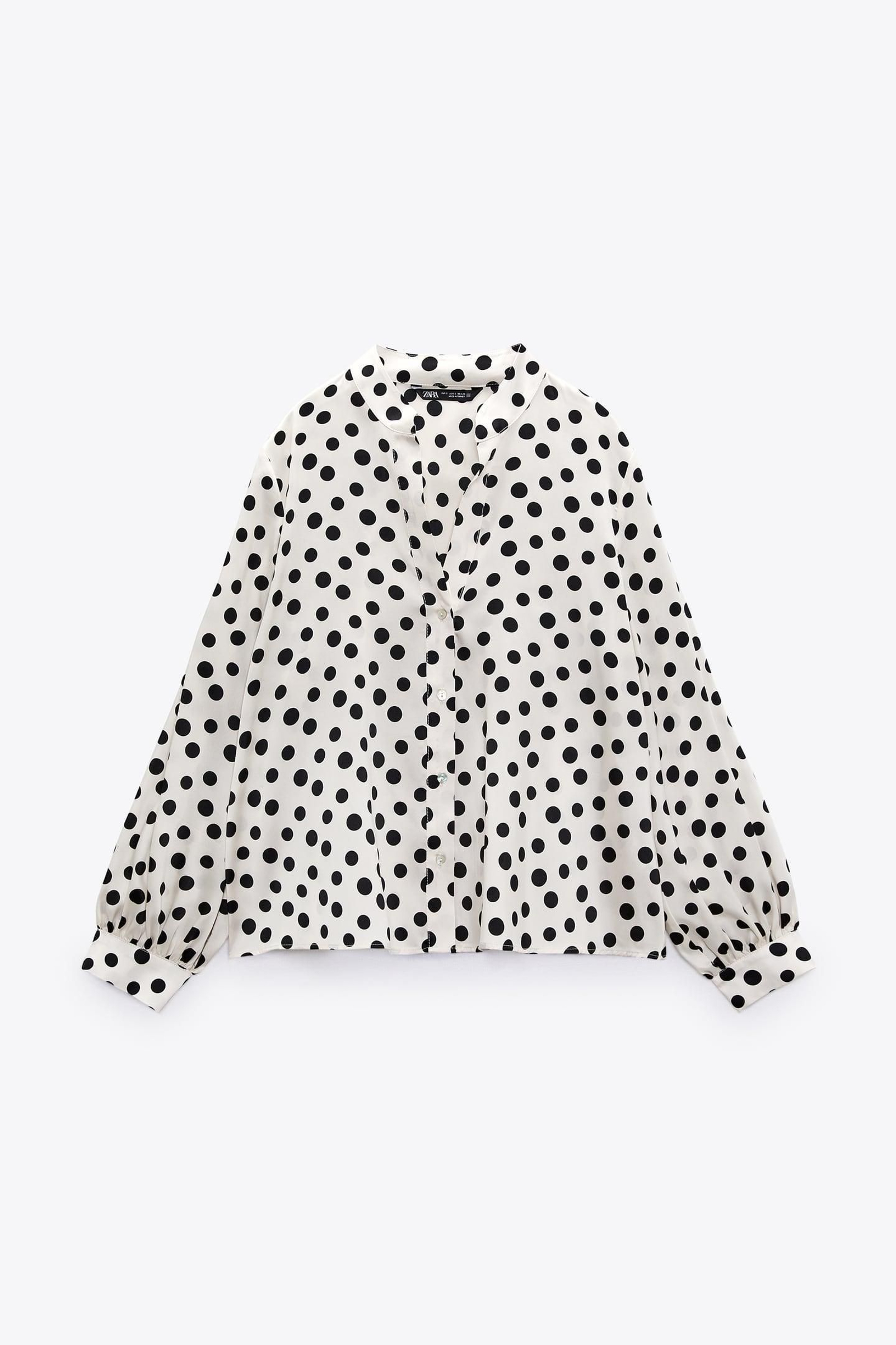 Blusa de lunares de Zara. Blusa de lunares de Zara.