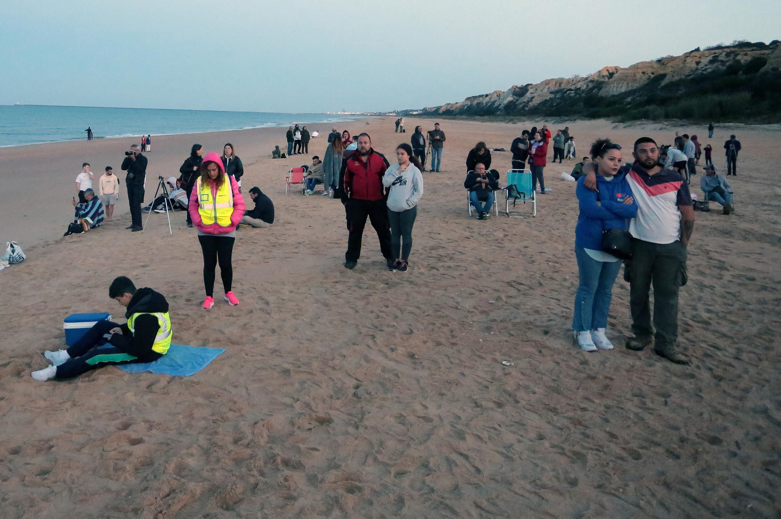 Imágenes del ambiente para ver el lanzamiento del cohete Miura 1